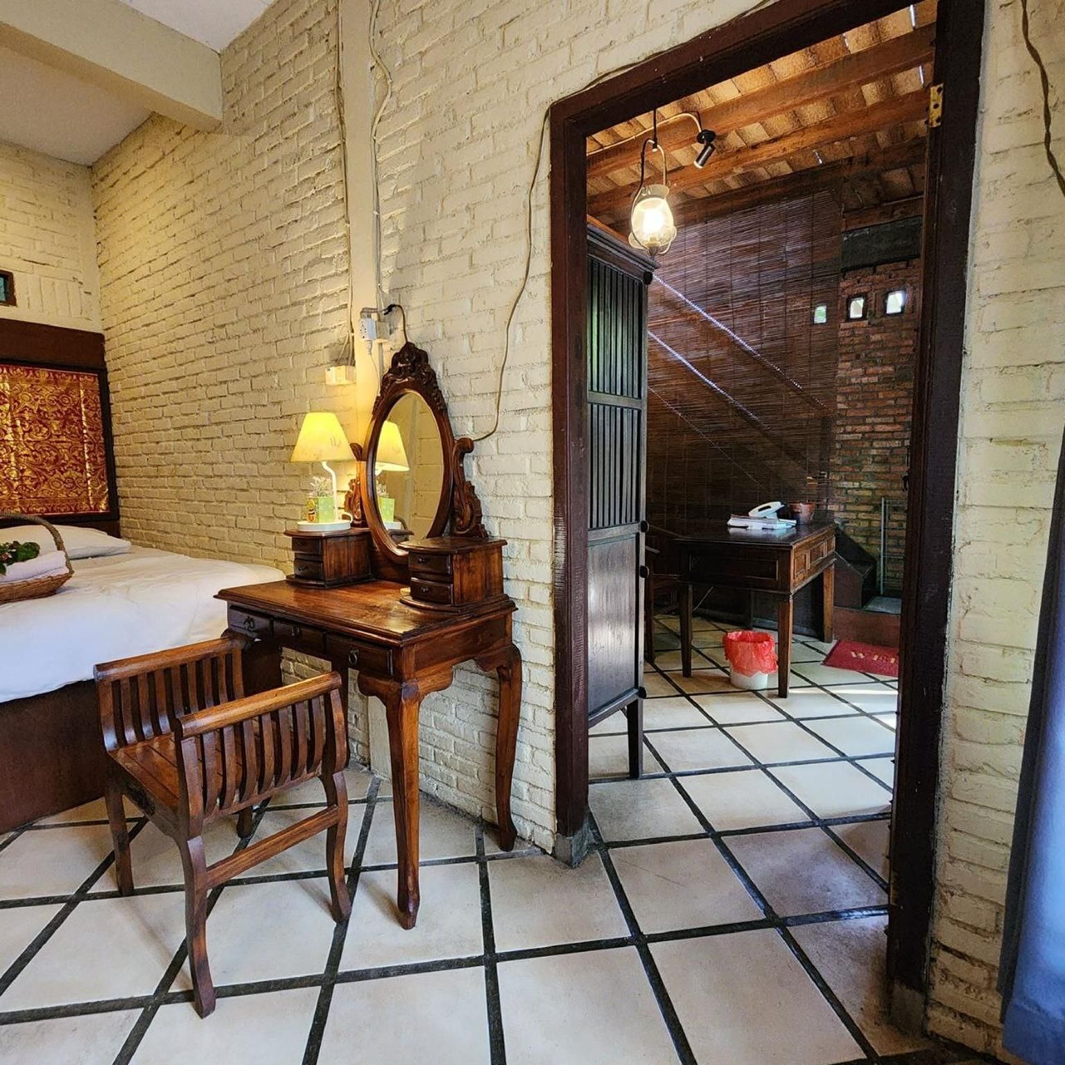 Standard Semi Double Room