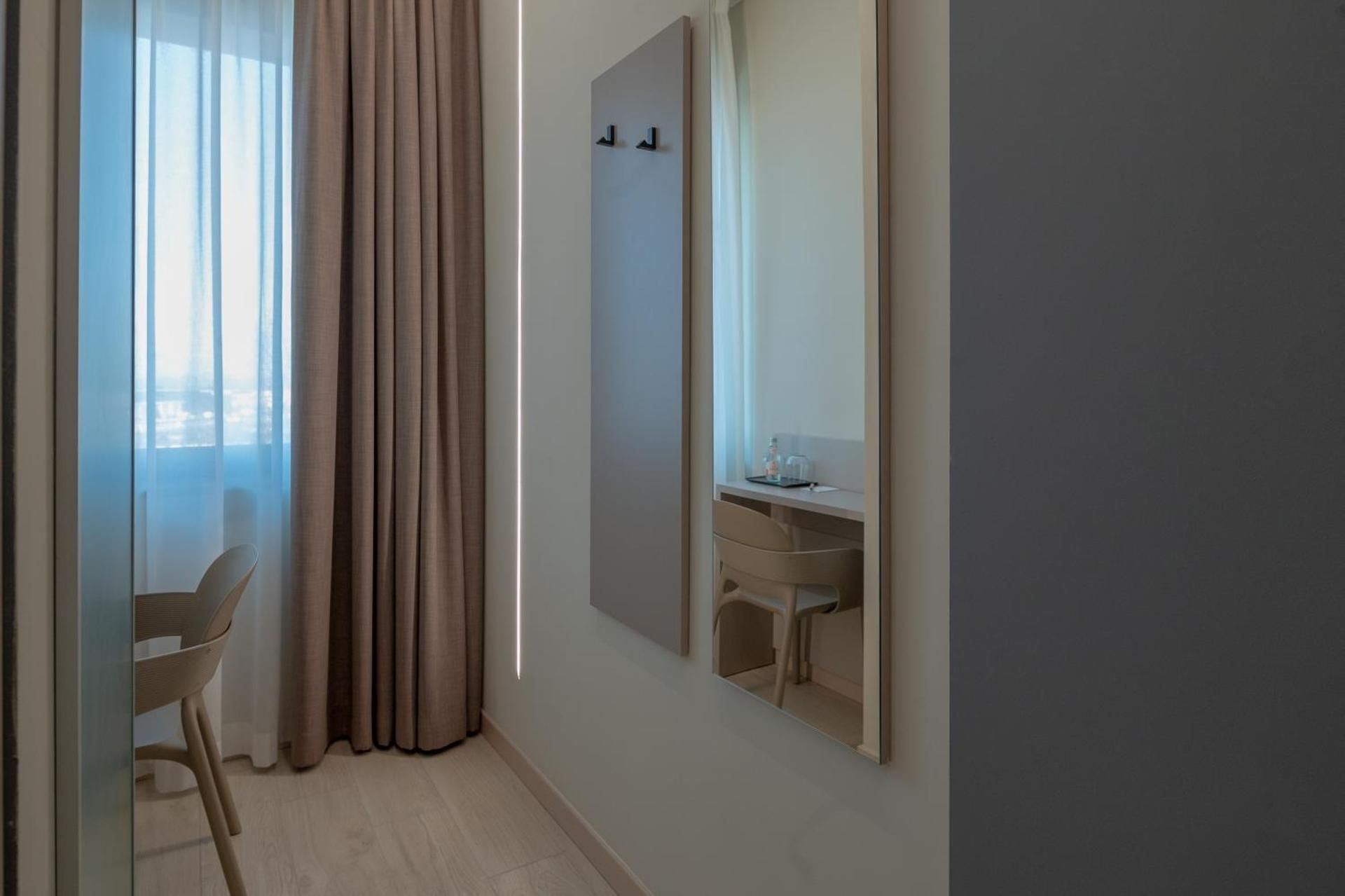 Deluxe Single Room
