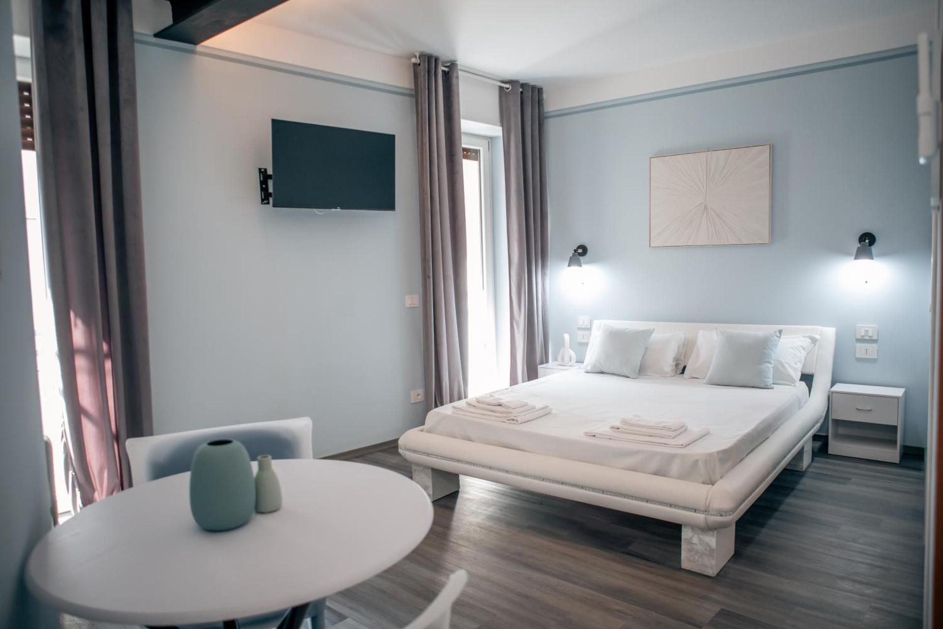 Triple Room with Terrace