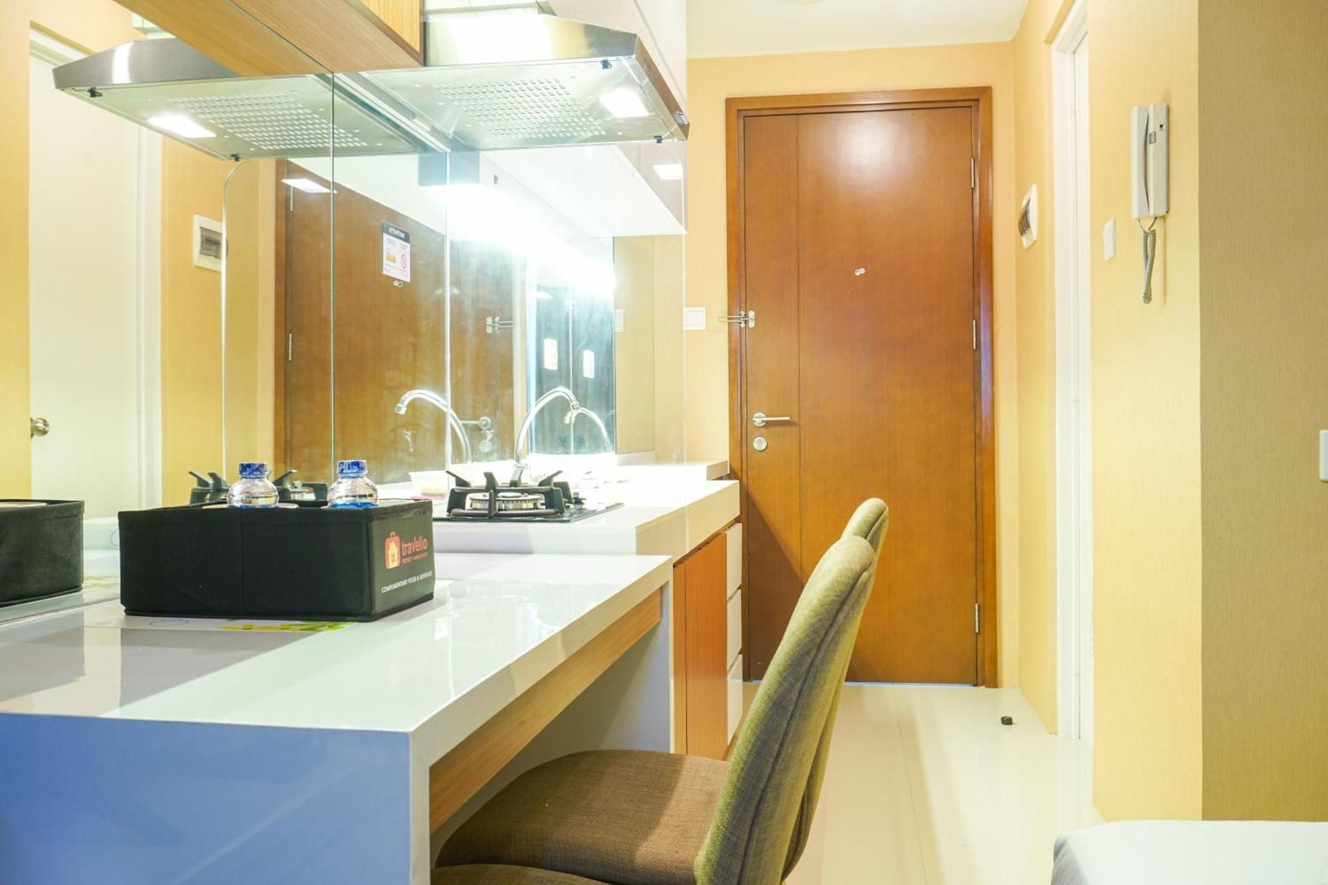 Studio Apartment