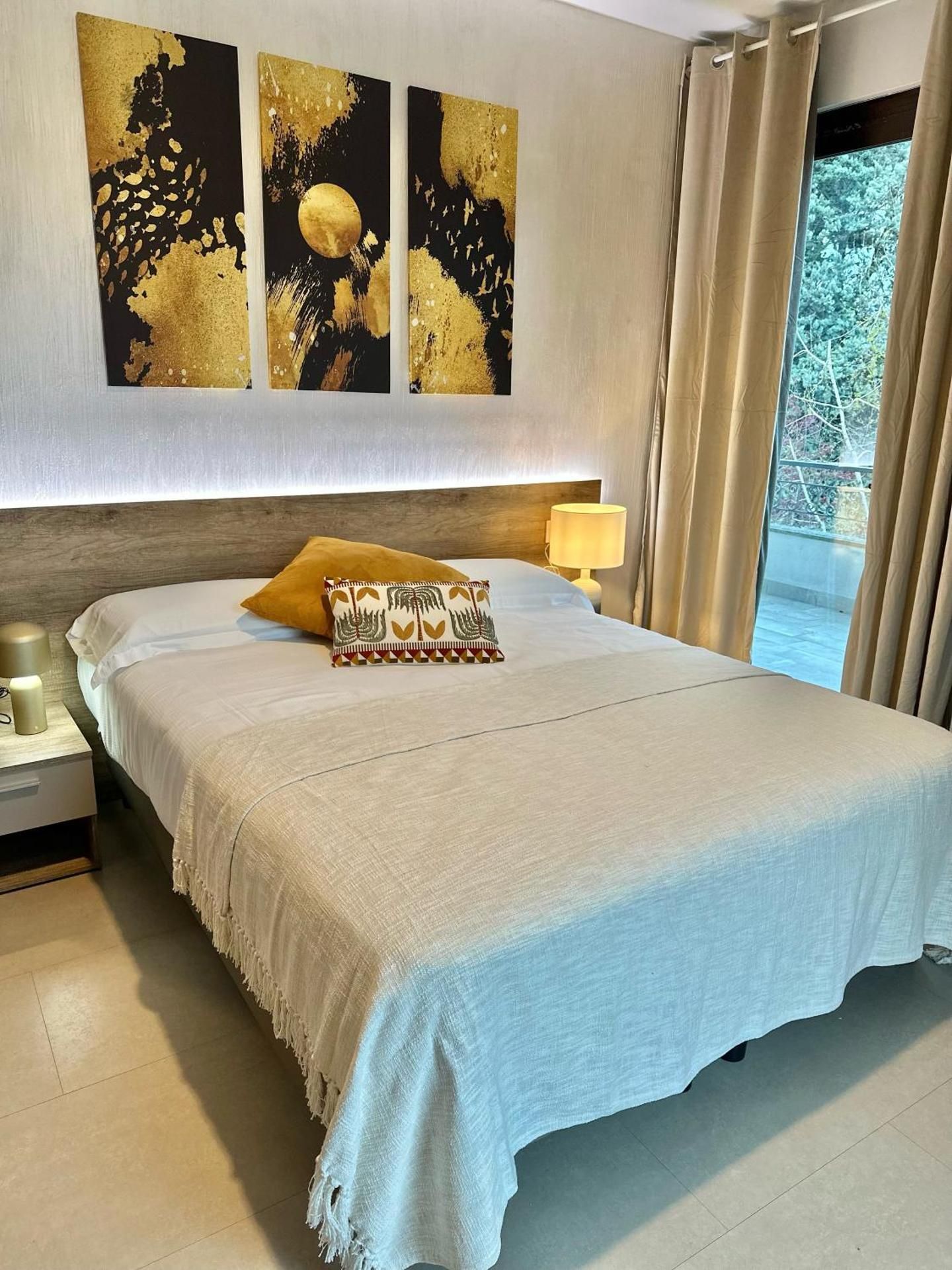 Triple Room with Balcony