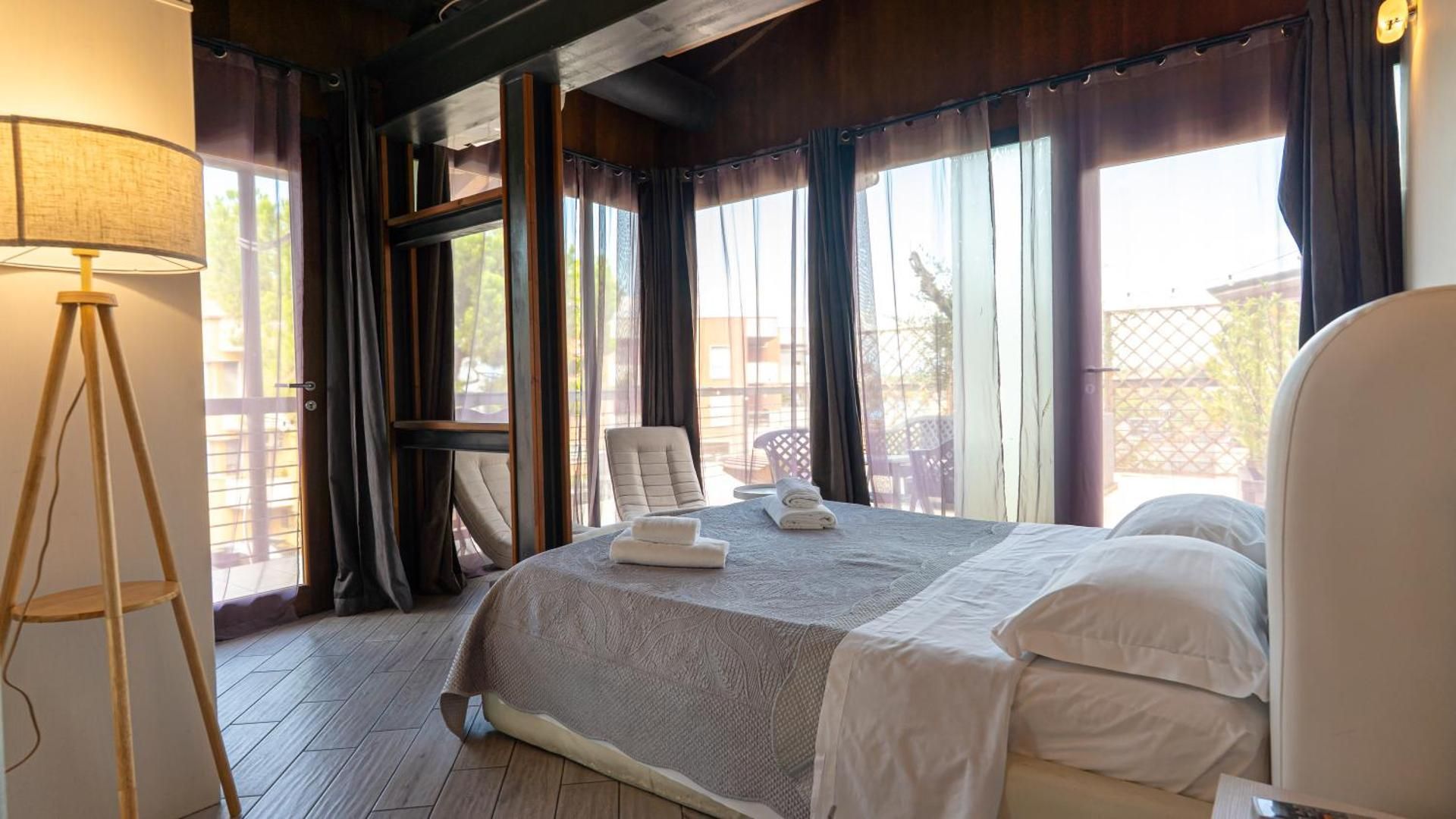 Junior Suite with Balcony