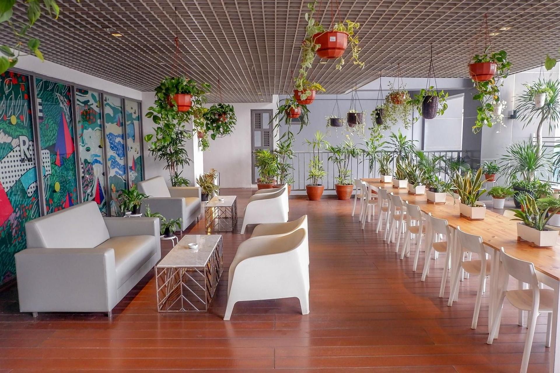 Trendy 2BR Pancoran L'Avenue Apartment By Travelio