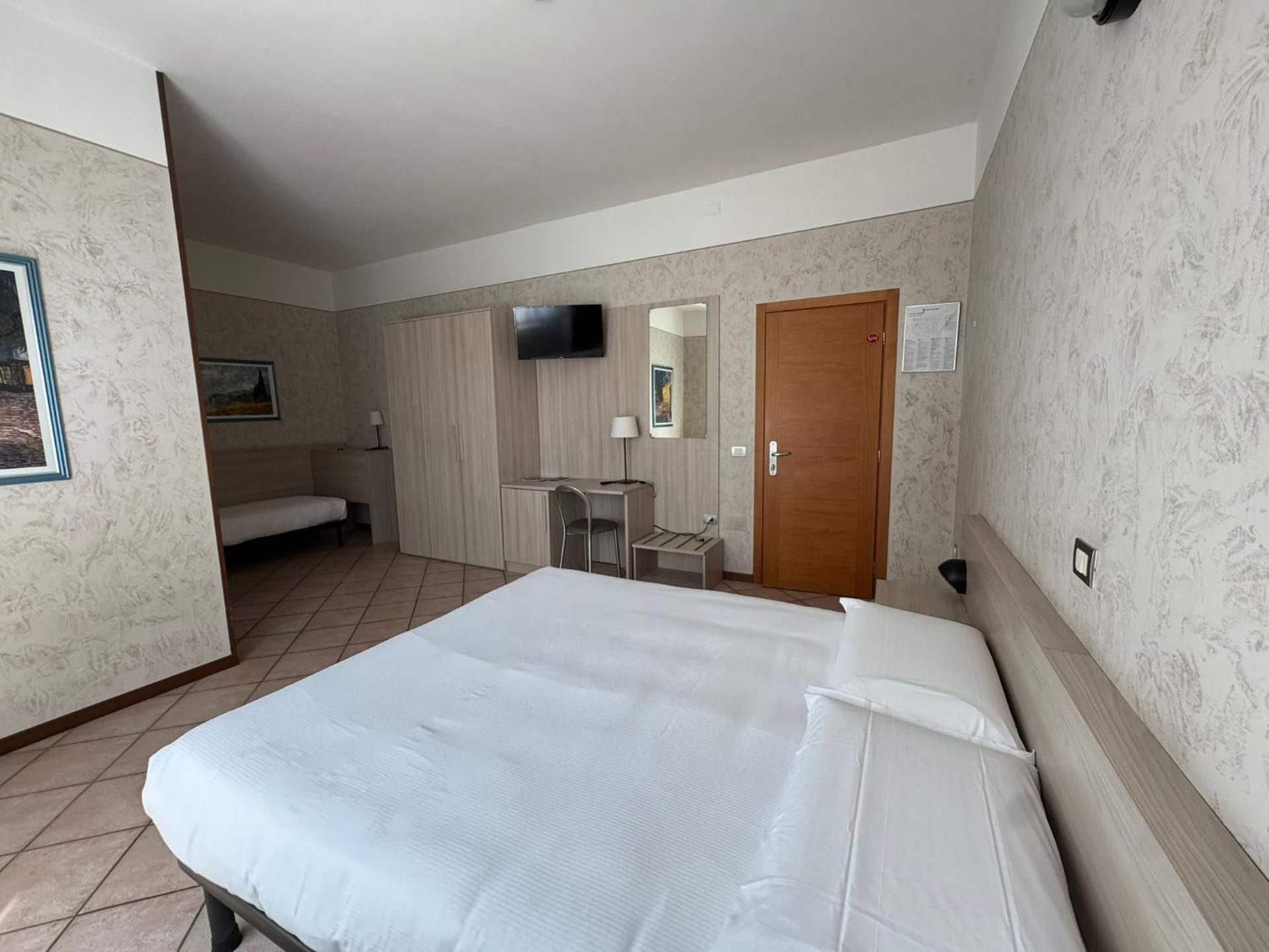 Triple Room - Disability Access