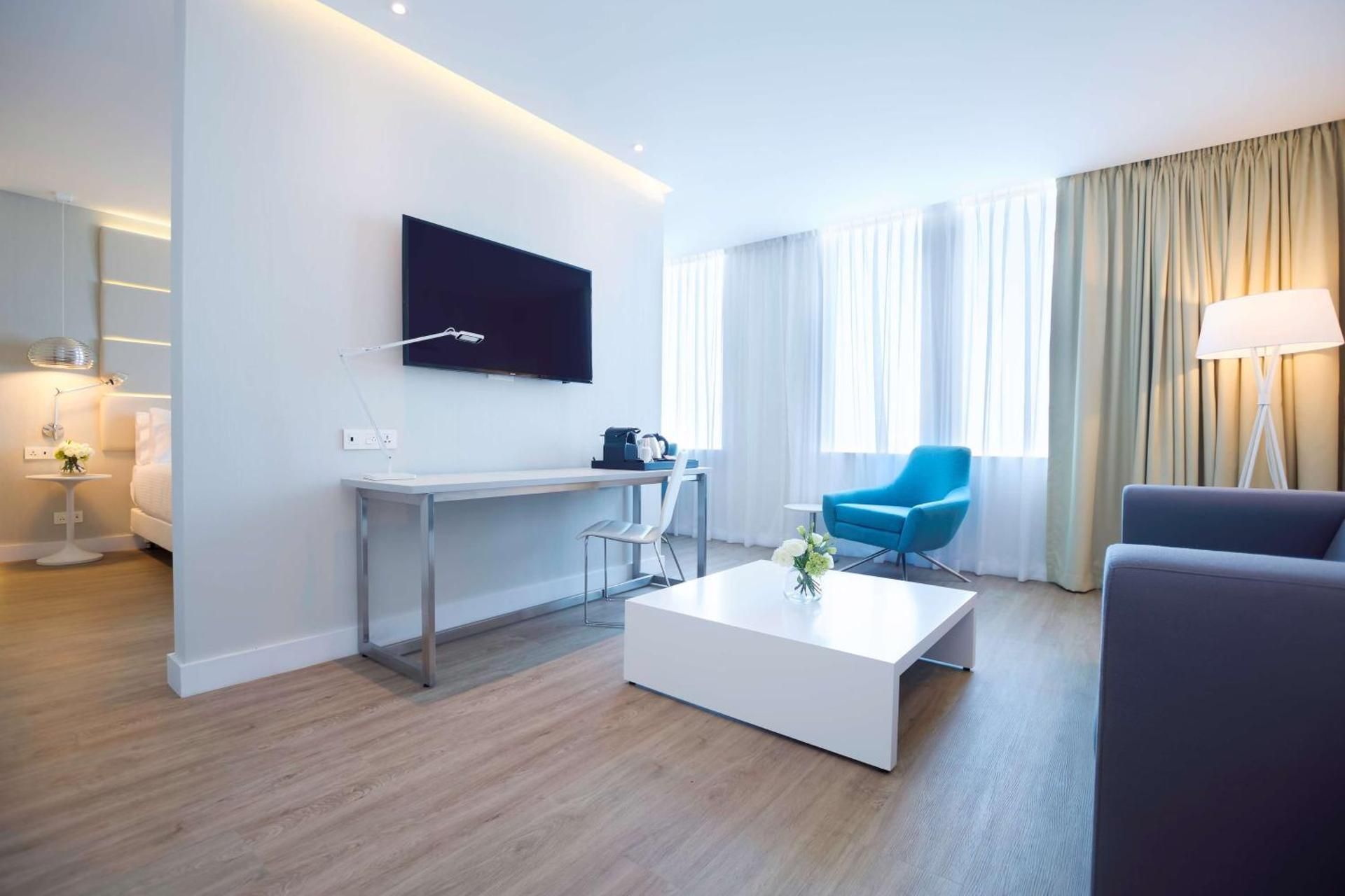 NH Monterrey La Fe Junior Suite with Extrabed 3