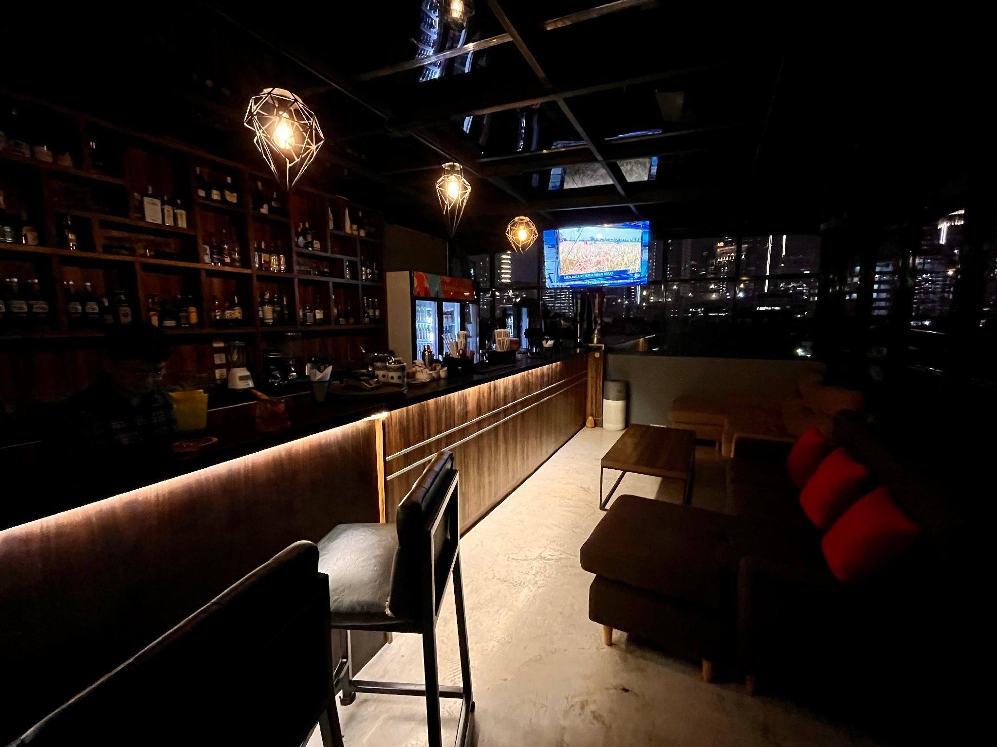 bar/lounge