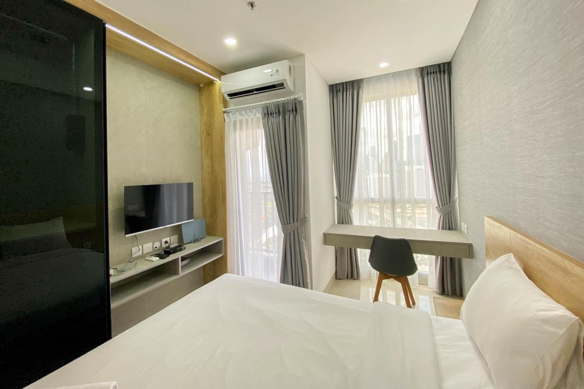 Studio Apartment