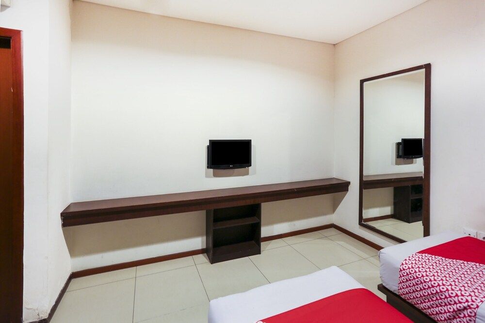 Thamrin Condotel Jakarta Standard Twin Room 8