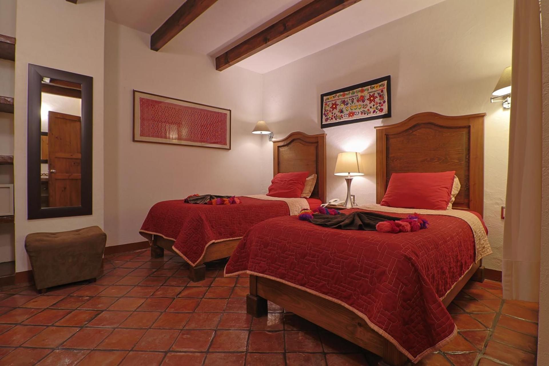 Standard Twin Room