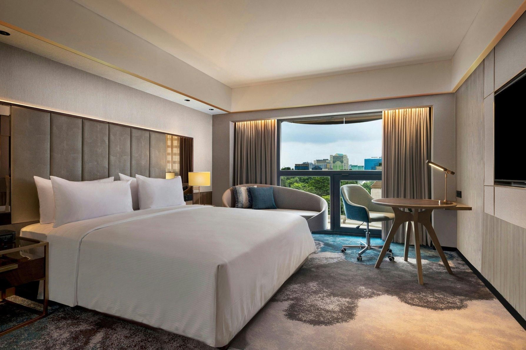 Grand Deluxe, Guest room, 1 King, City view