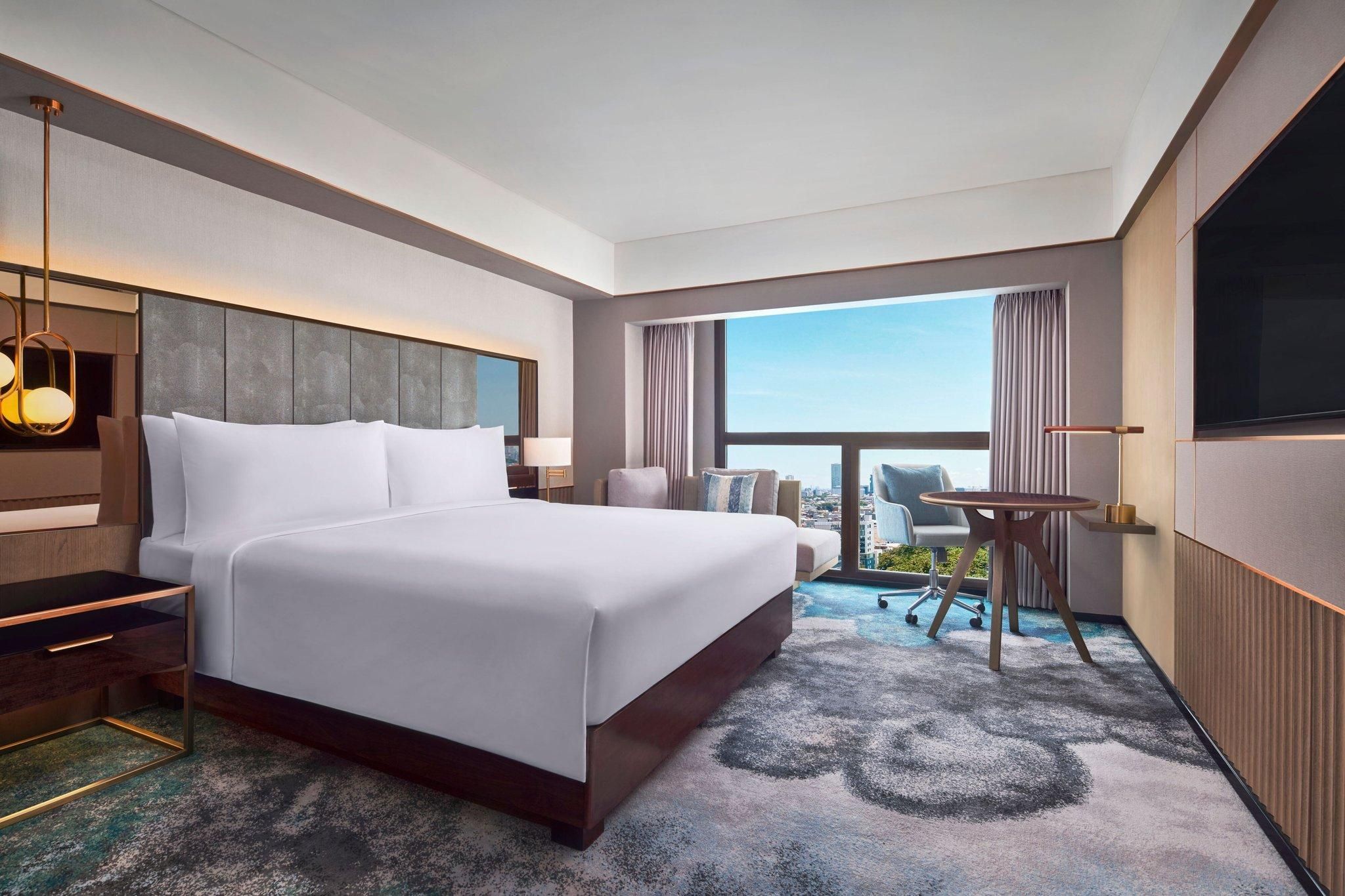 Grand Deluxe, Guest room, 1 King, City view