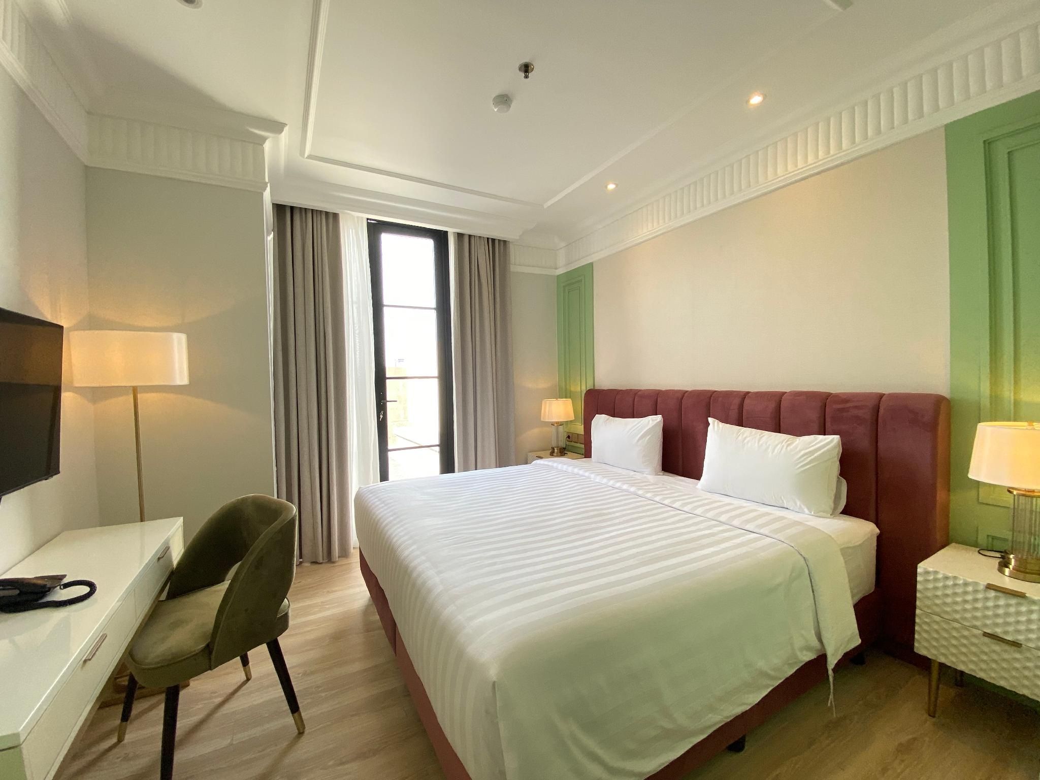 Superior King Room - Hollywood Bed