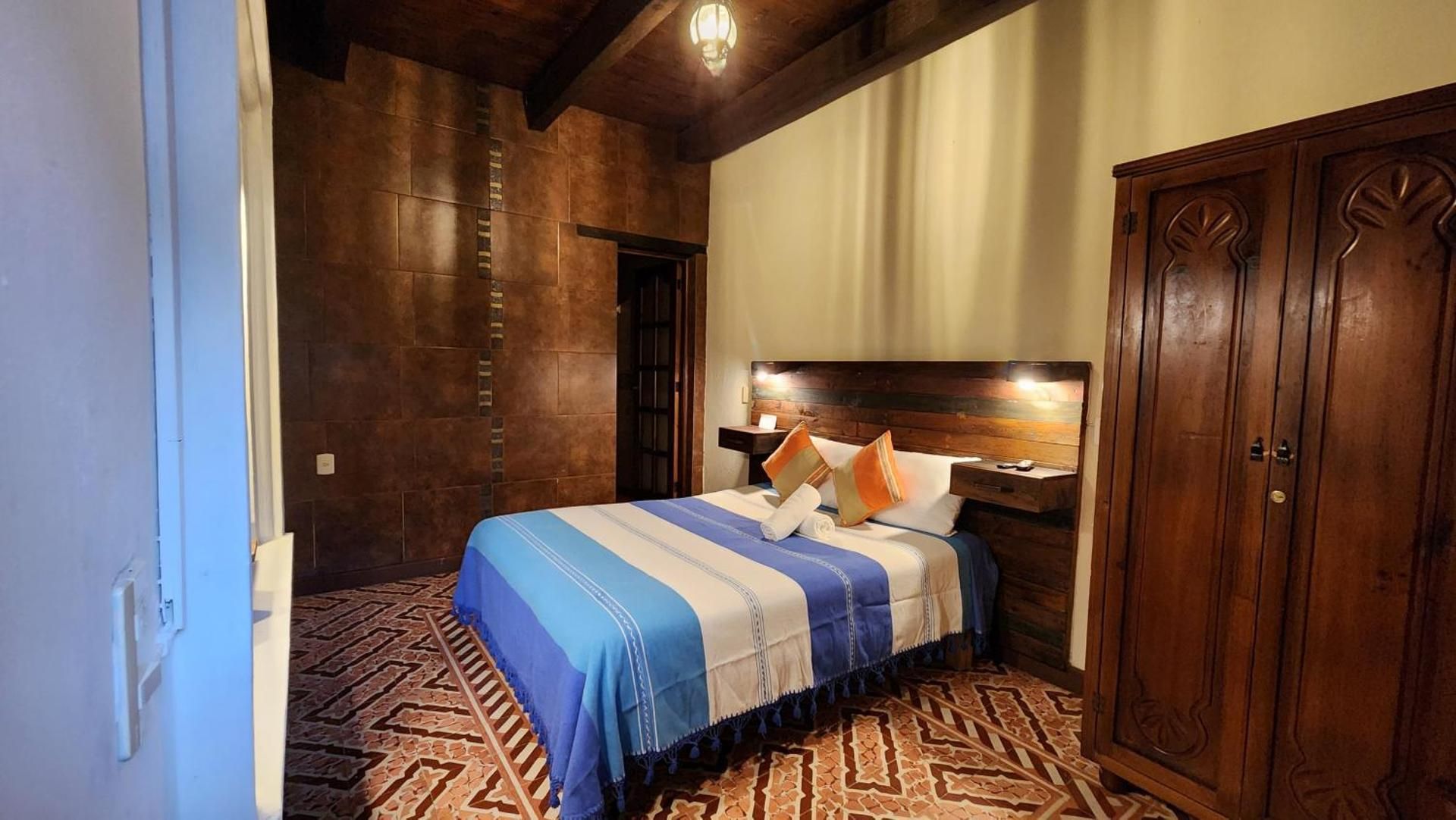 Queen Bedroom