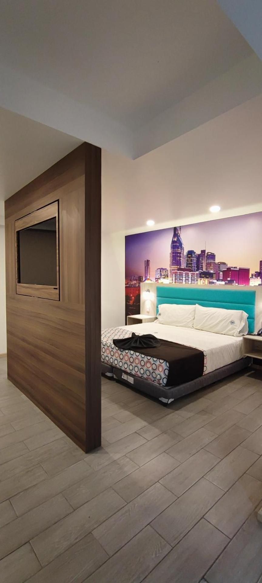 Deluxe Suite with Spa Bath