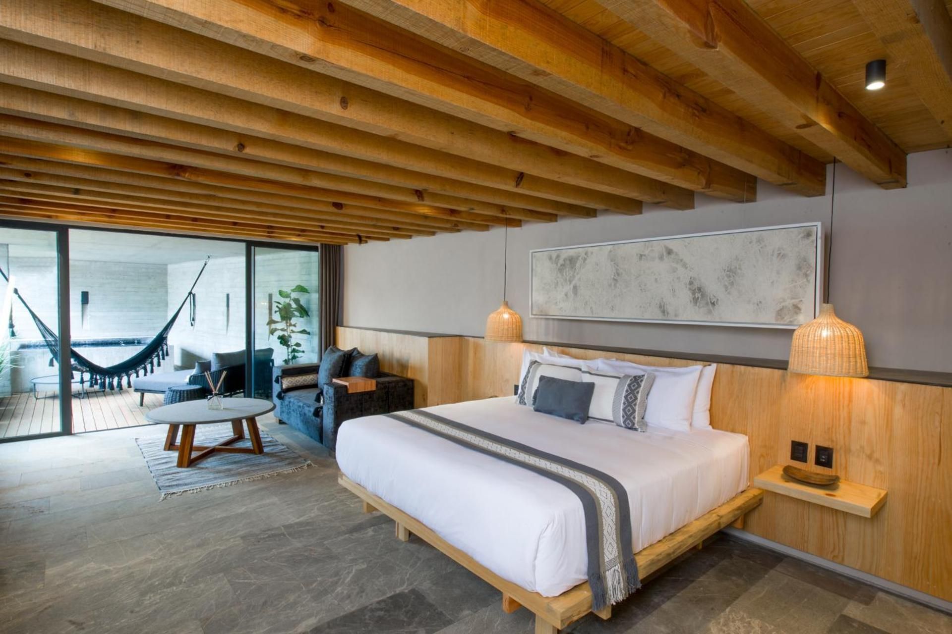Superior King Suite