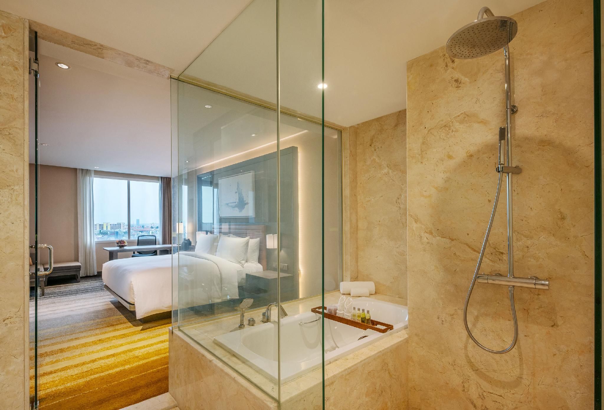 King Deluxe Suite