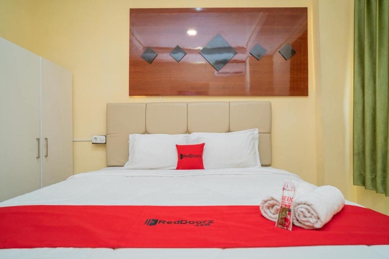 RedDoorz Room