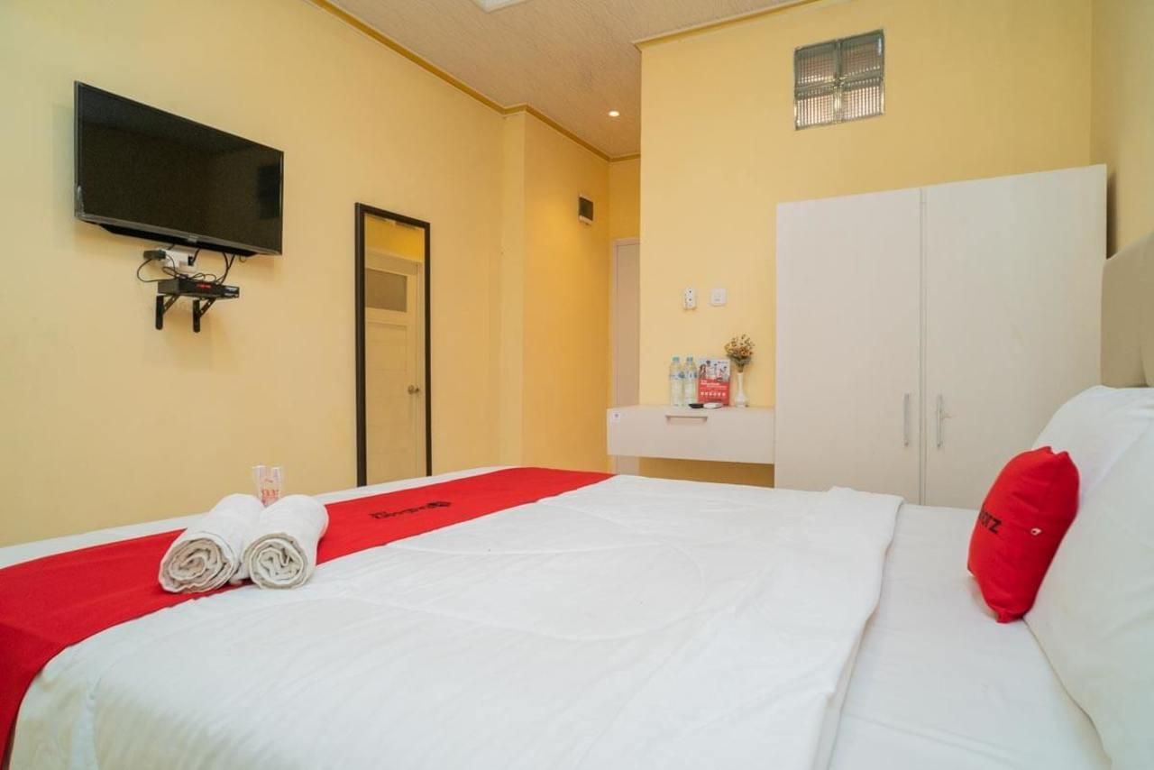 RedDoorz Room