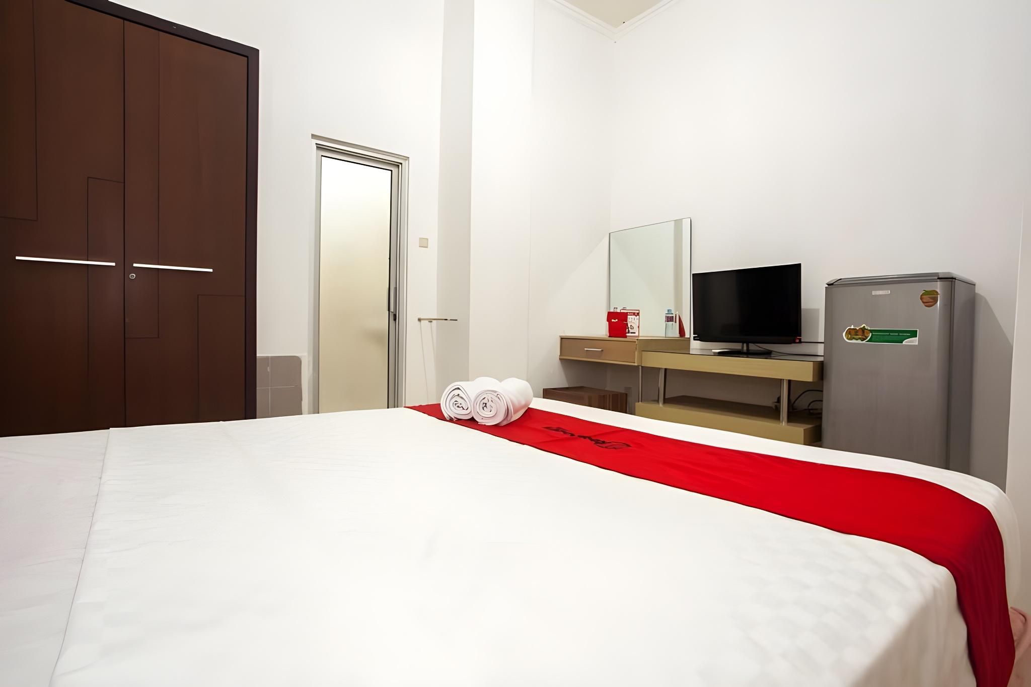 RedDoorz Room