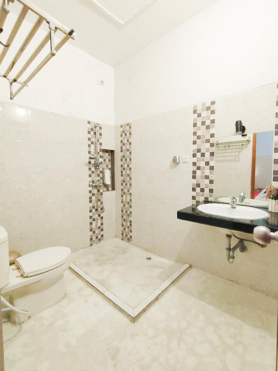 Sofa Room for 4 Persons