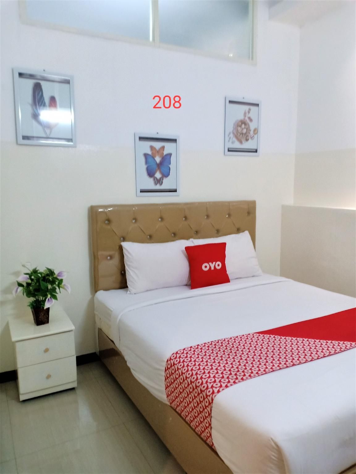 Economy Double Room with Shared Bathroom