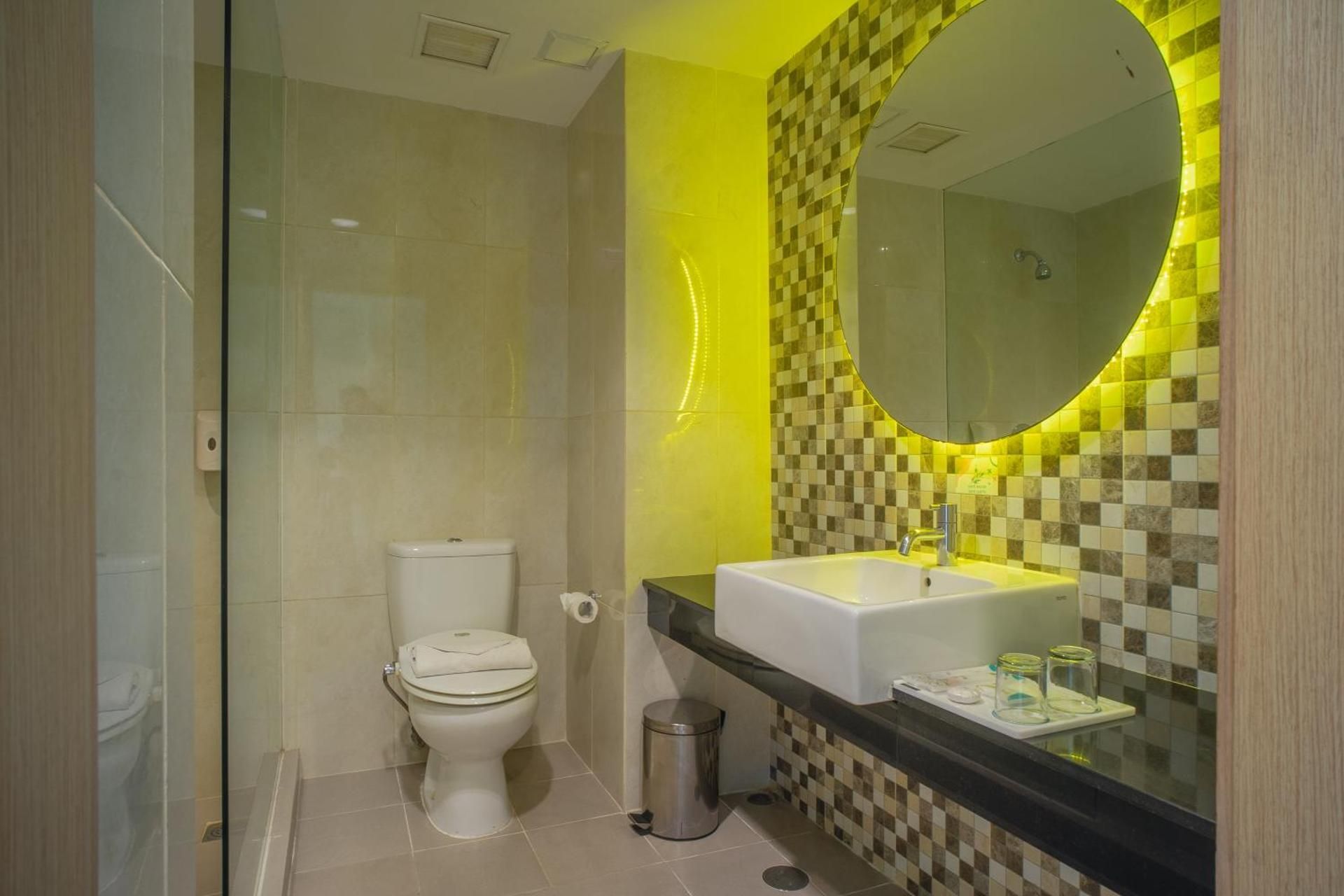 Deluxe Queen Room