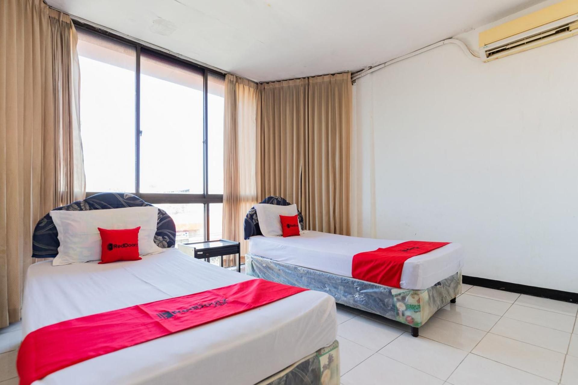 Economy Twin Room