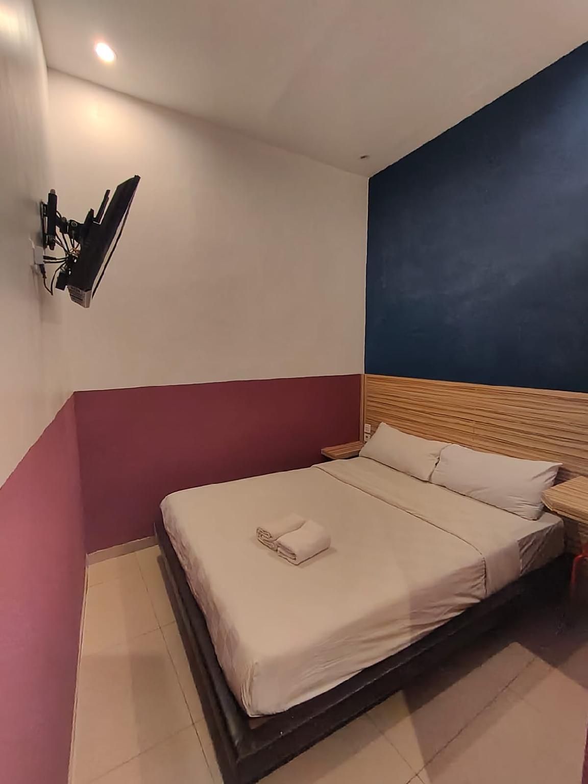 Studio Room