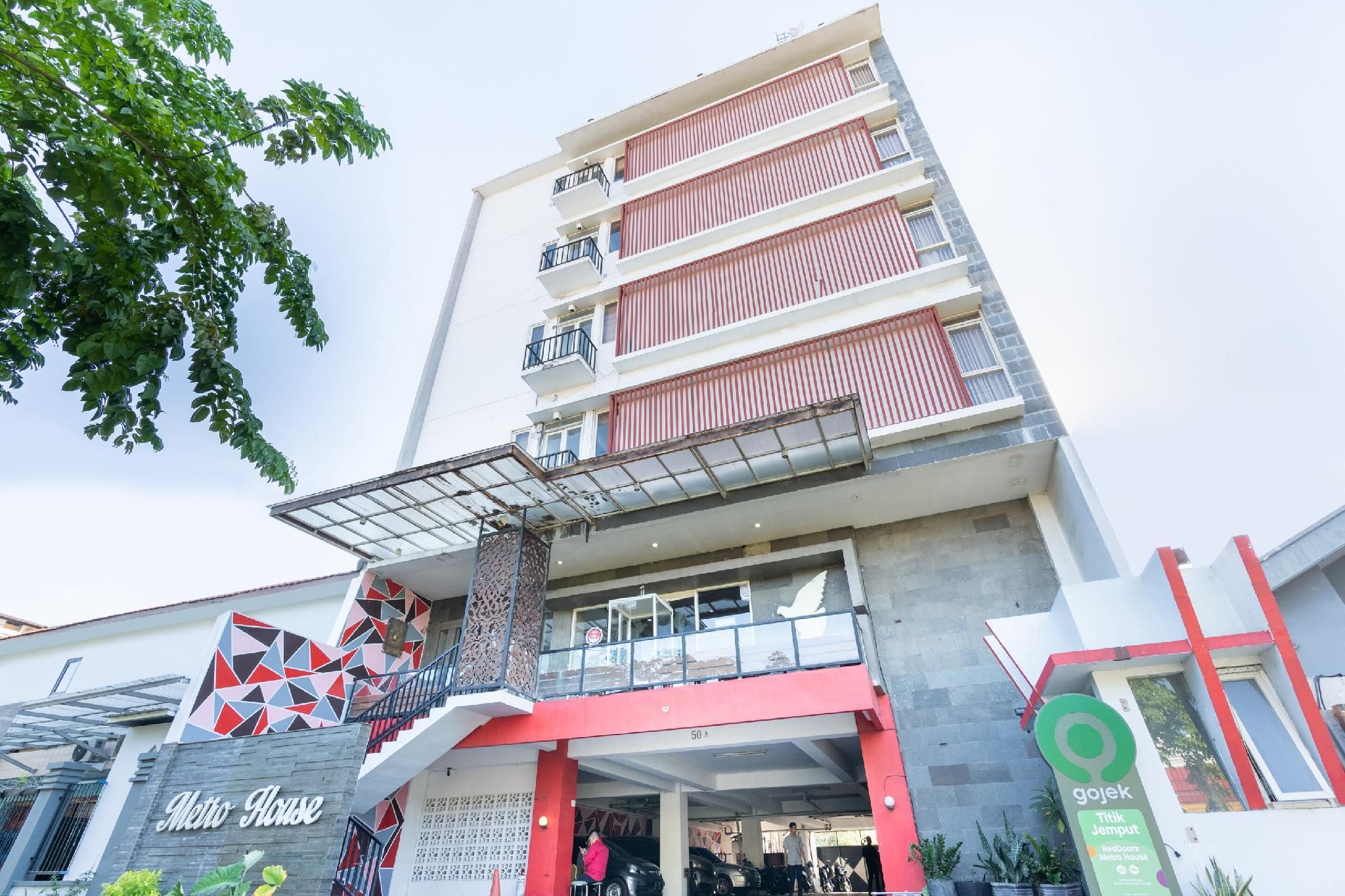 Flagship 91863 Metro House