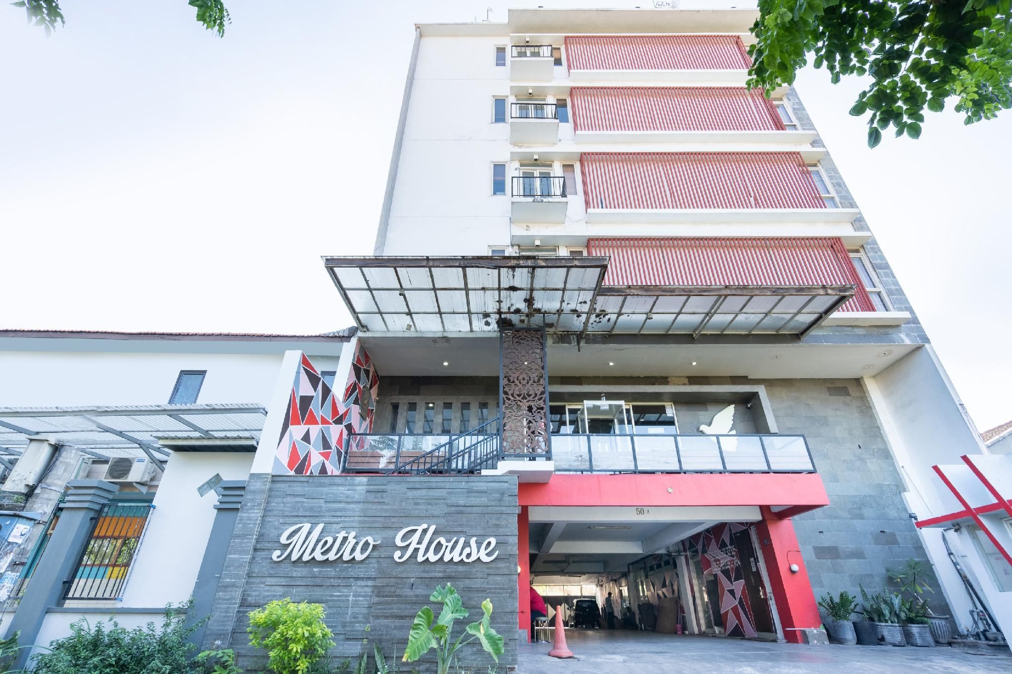 Flagship 91863 Metro House
