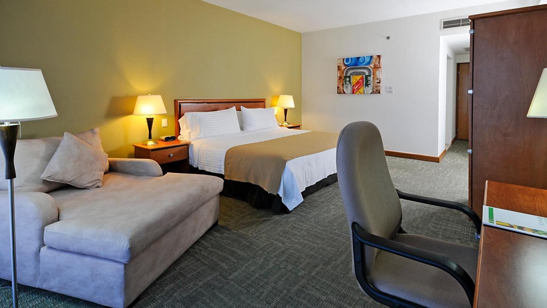 Standard King Room