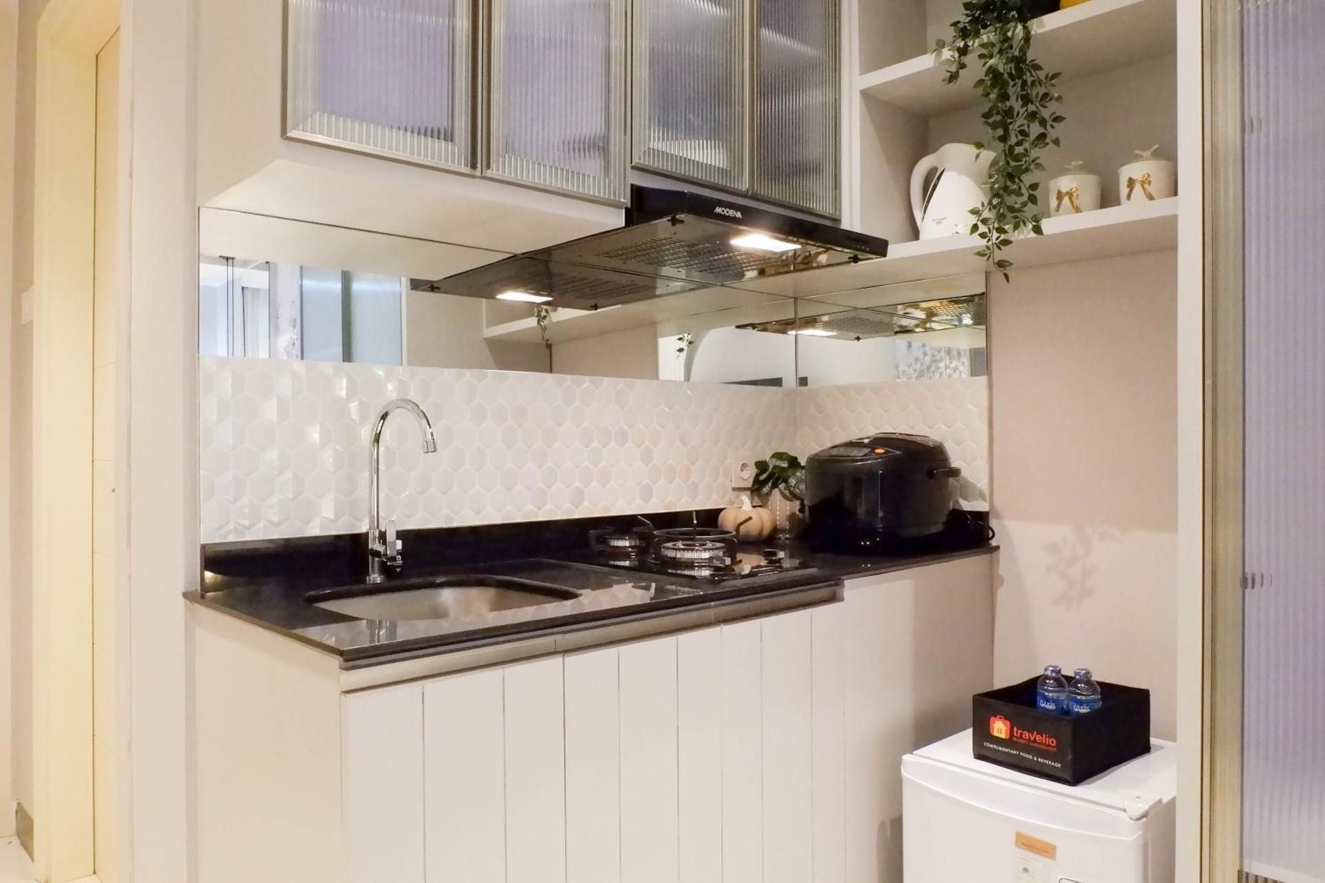 Grand Luxury Studio @ Benson Supermall By Travelio