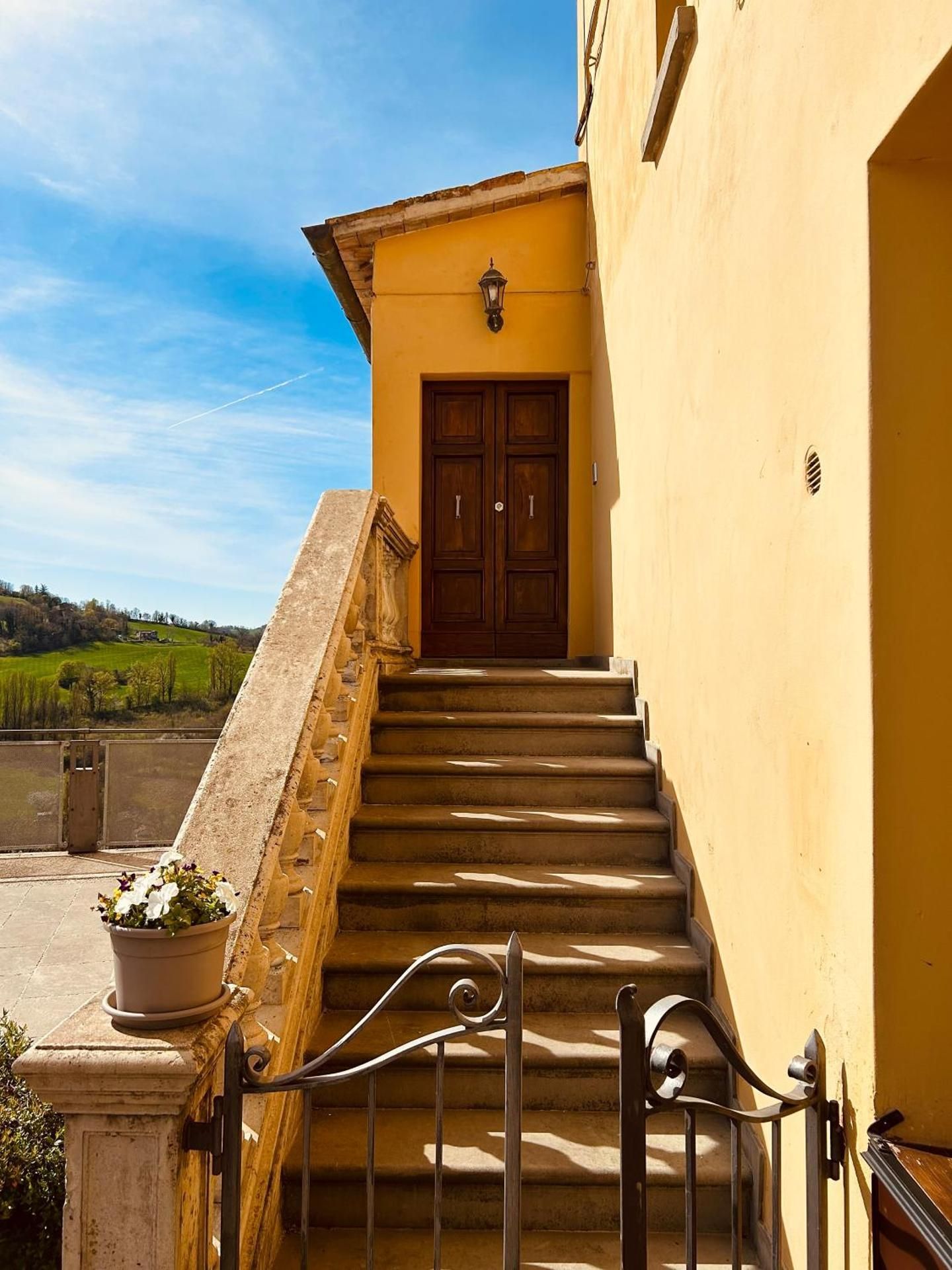 LocAle Guest House
