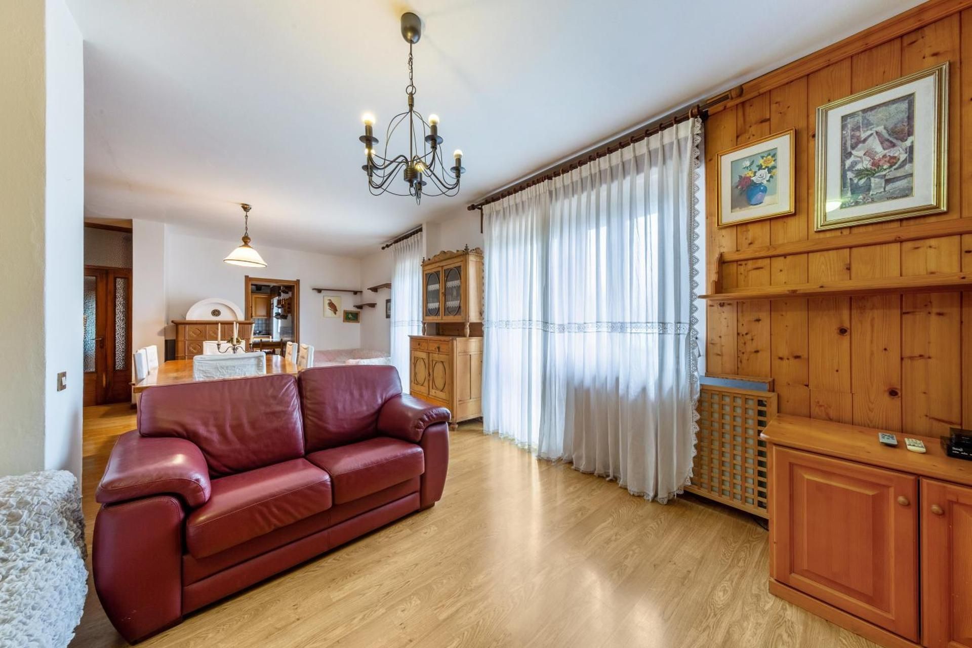 Superior One-Bedroom Apartment