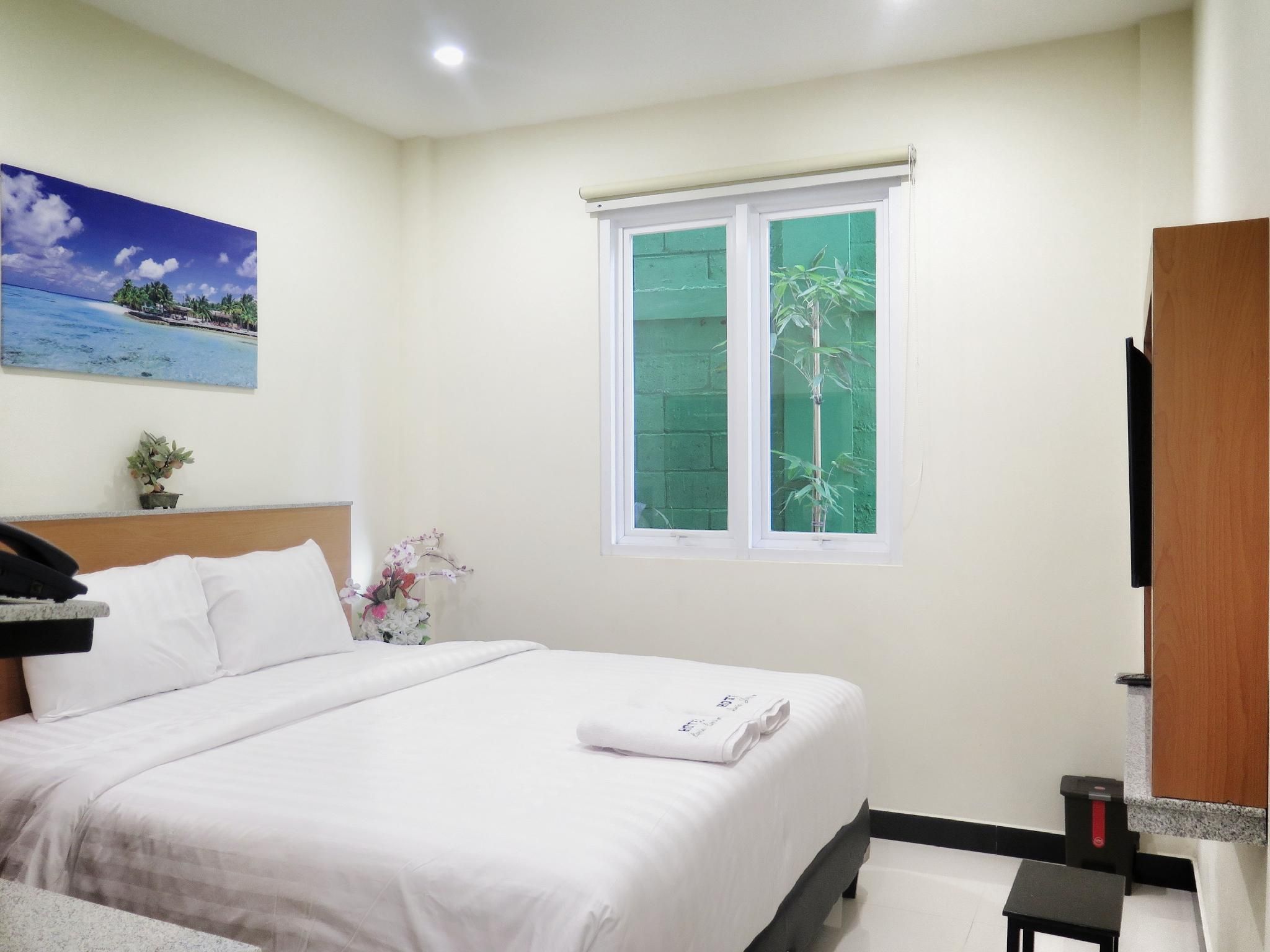Standard with 1 Double Bed