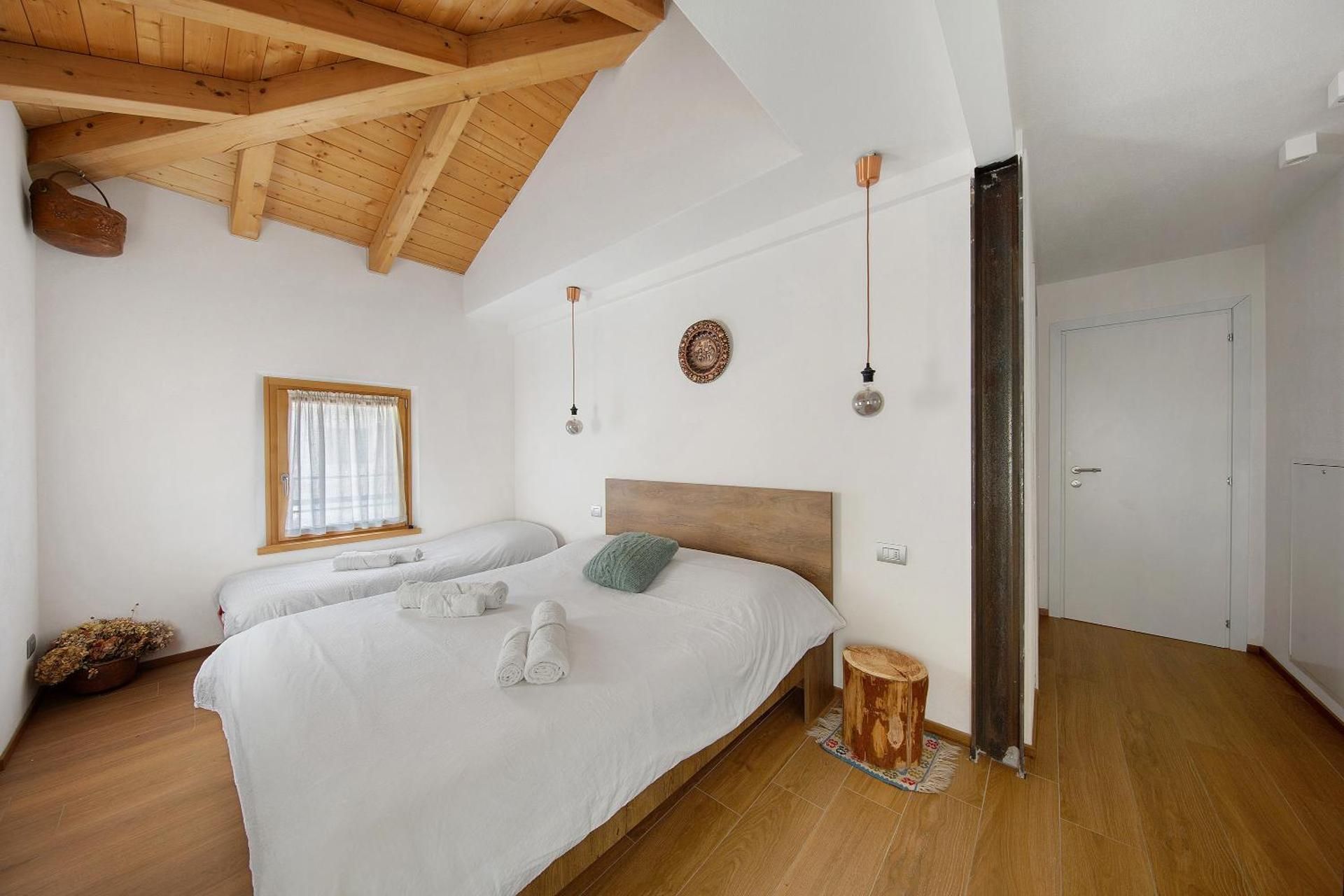 Triple Room with Bathroom