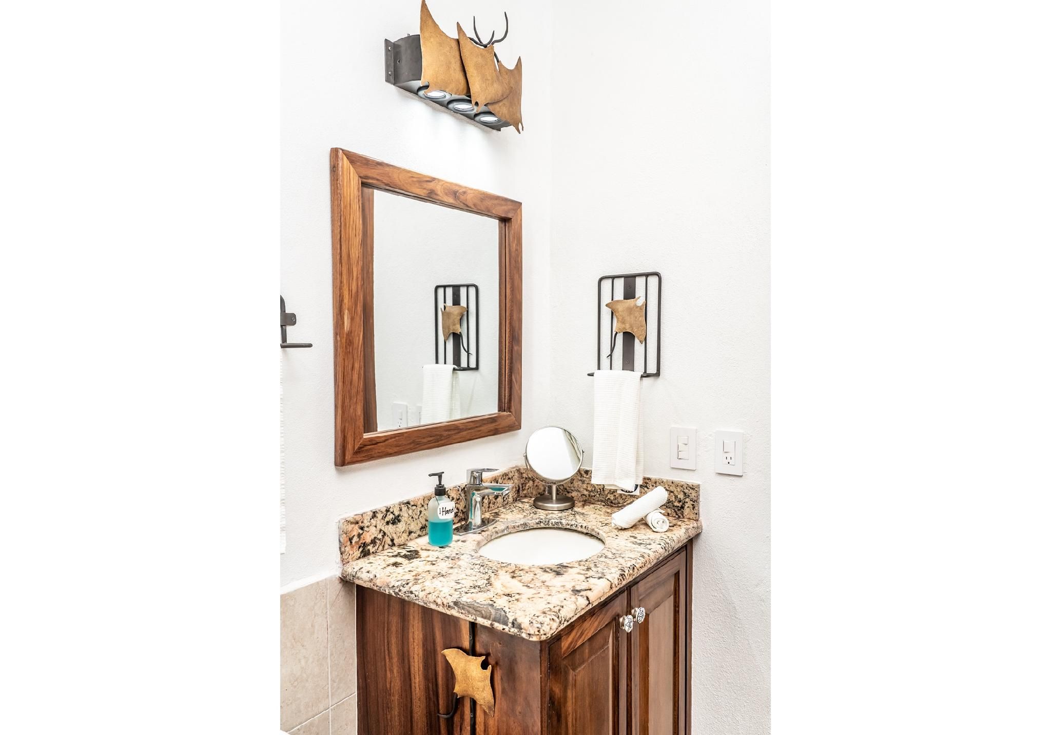 5 Frogs Hotel Bucerias King Bed Premier Pool 2