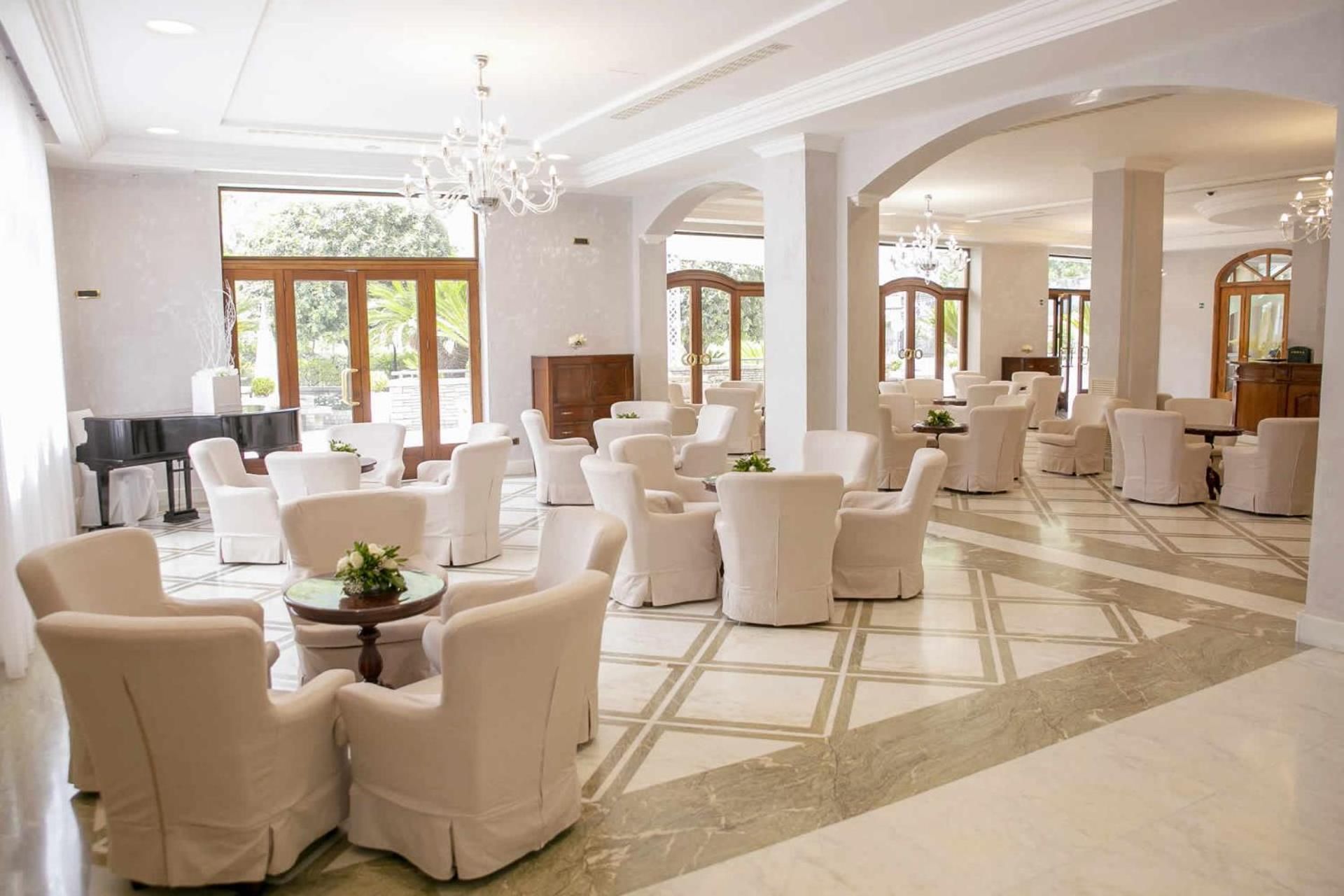 shared lounge/tv area