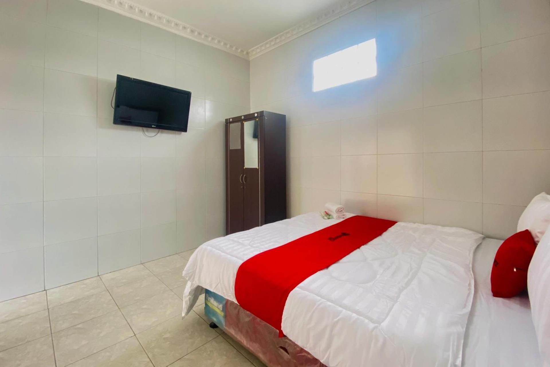 RedDoorz Room