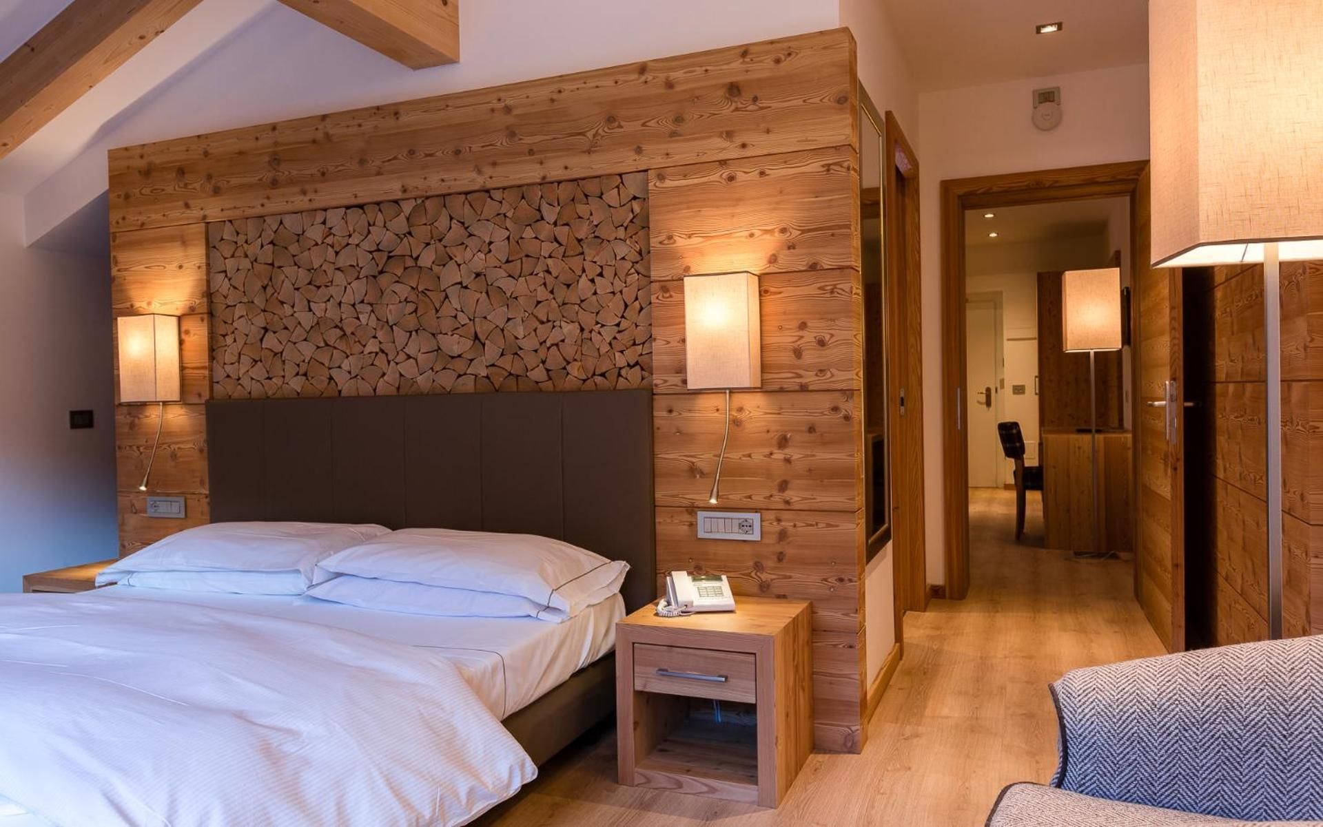 Suite with Whirlpool