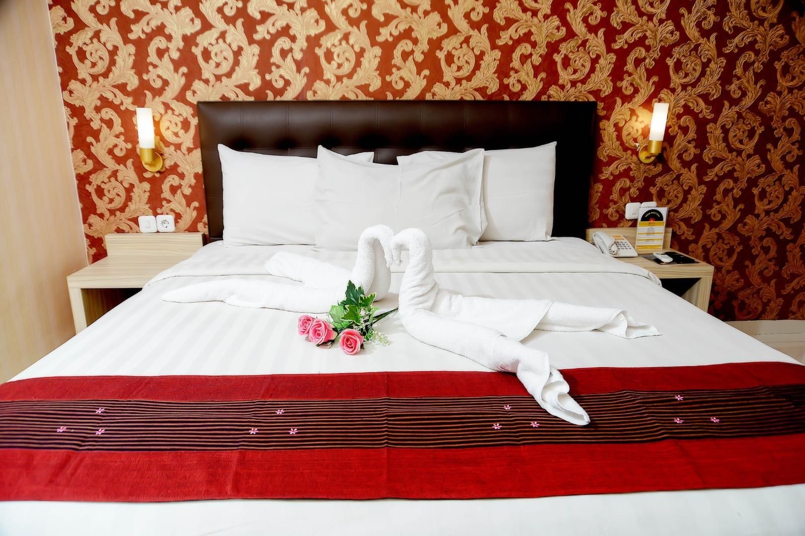 Deluxe King Bed