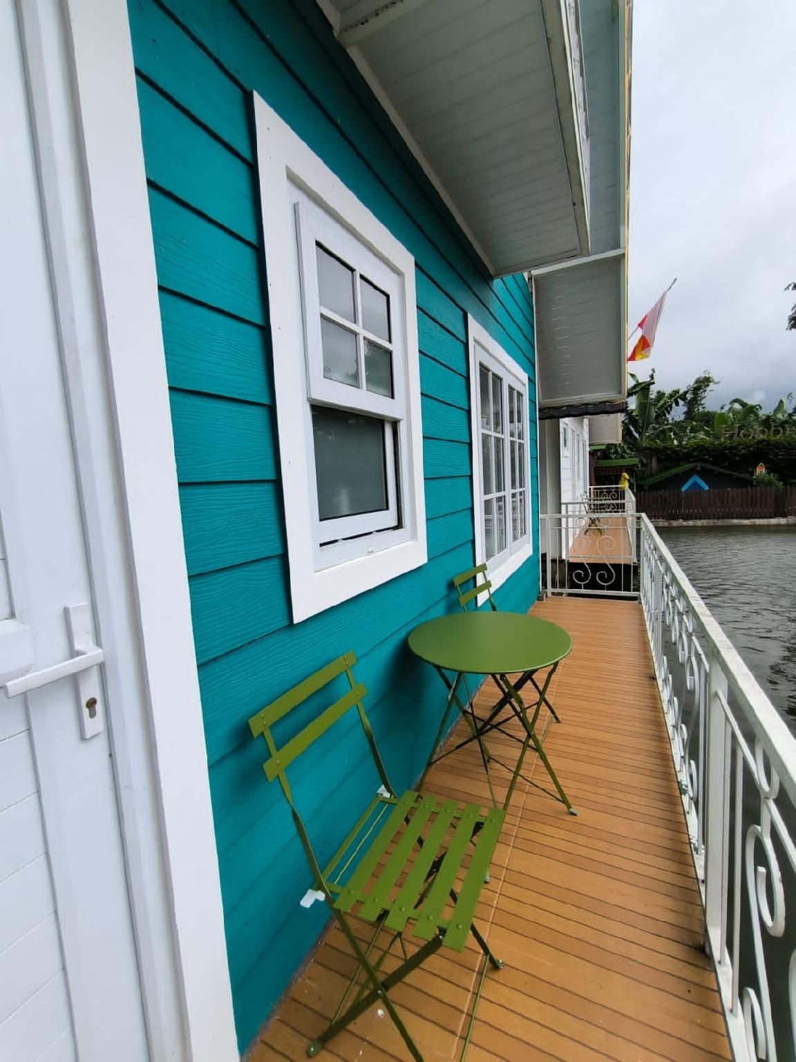 OASIS COTTAGE [Main Building] Deluxe King, Garden View 2