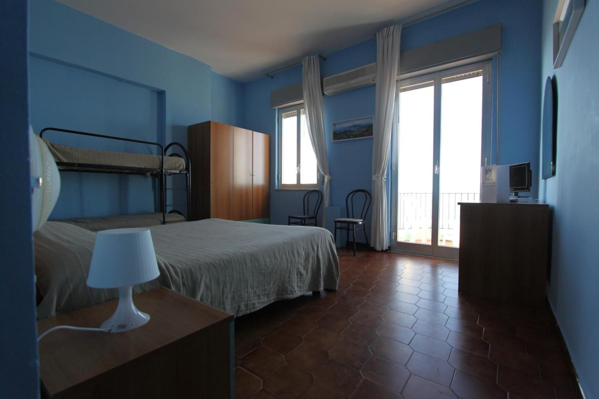 Quadruple Room with Sea View