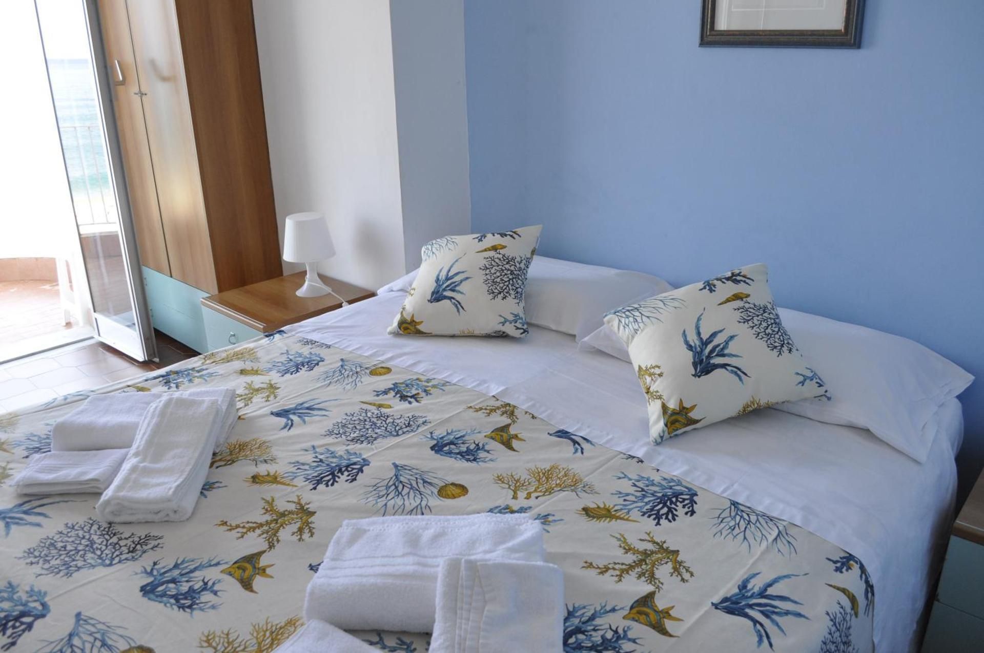 Double Room with Balcony and Sea View