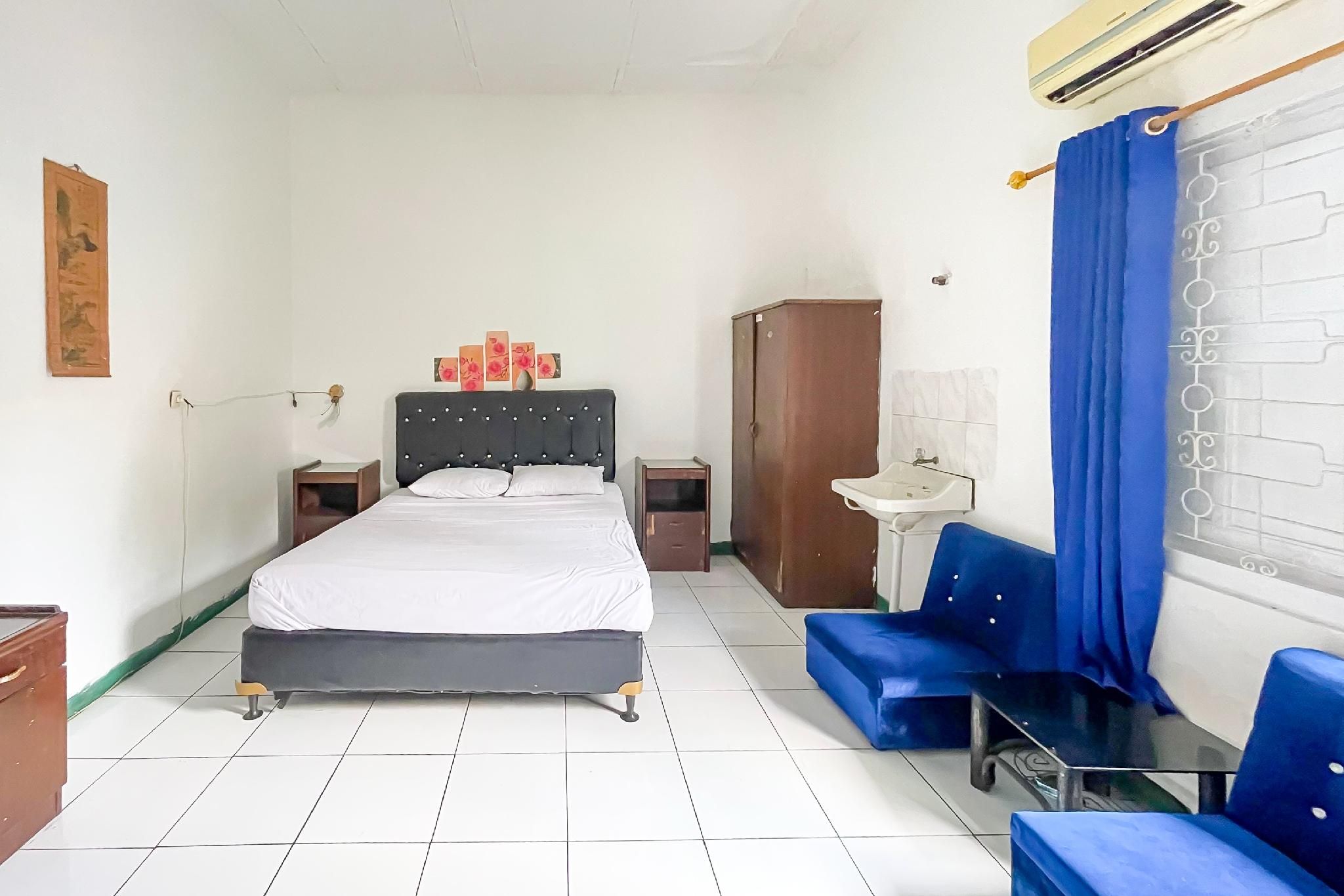 Hotel Mustika Widyasari RedPartner Deluxe Room 2