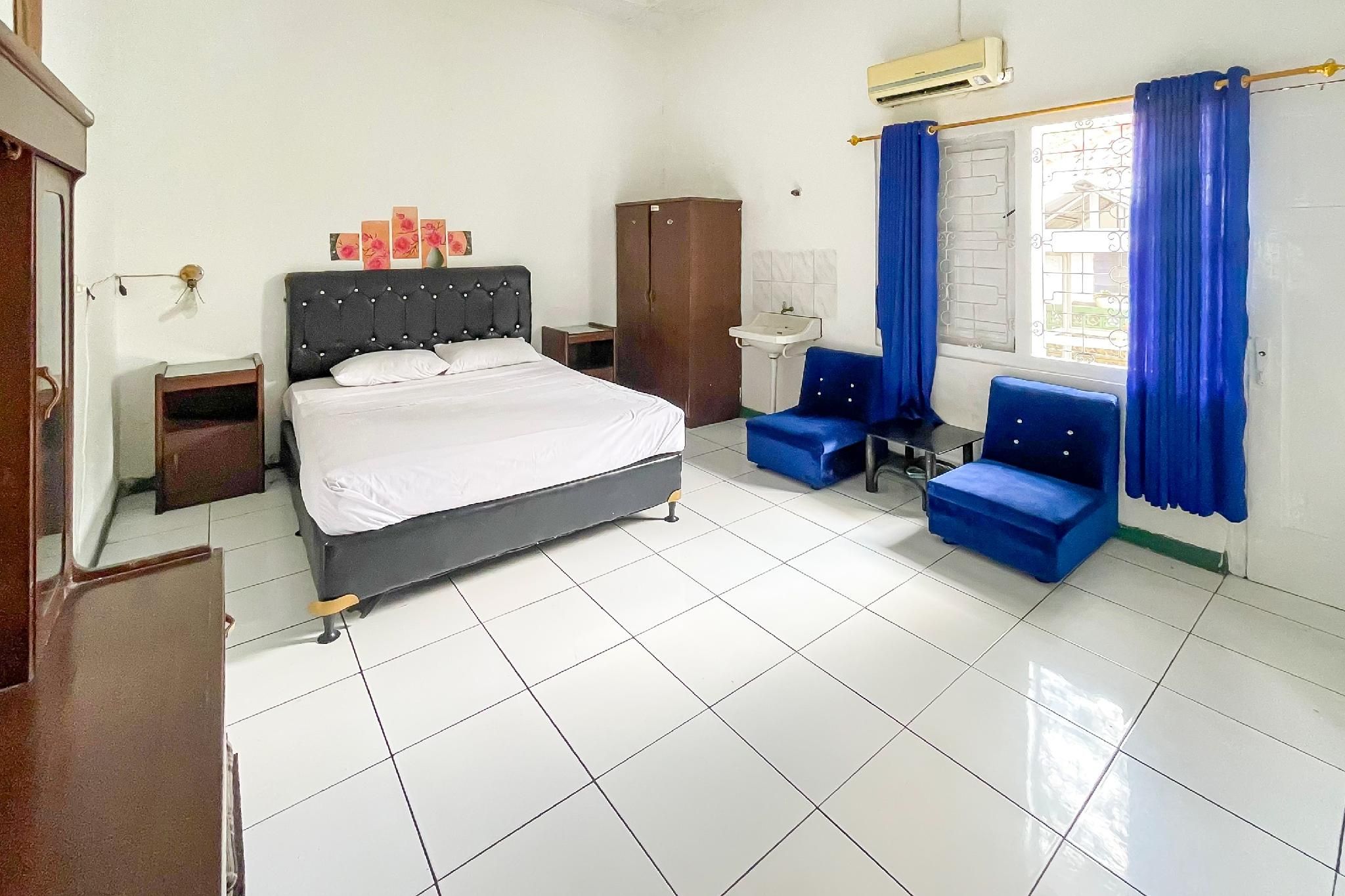 Hotel Mustika Widyasari RedPartner Deluxe Room