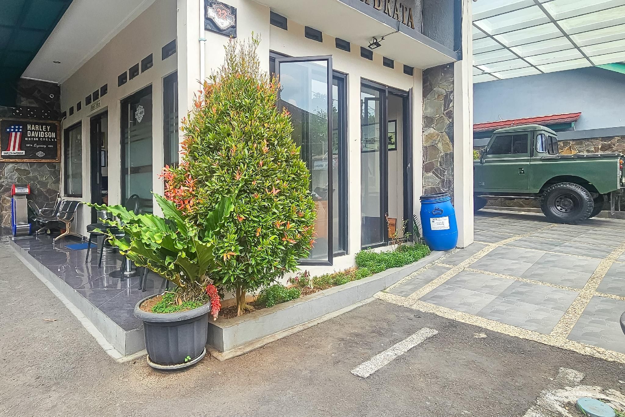 Wisma Brata Mitra RedDoorz