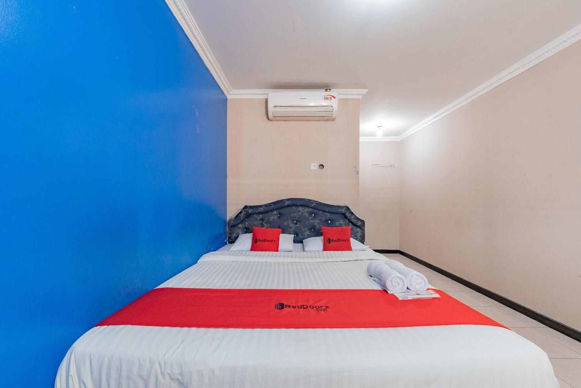 RedDoorz Syariah @ Cibadak Sukabumi RedDoorz Room