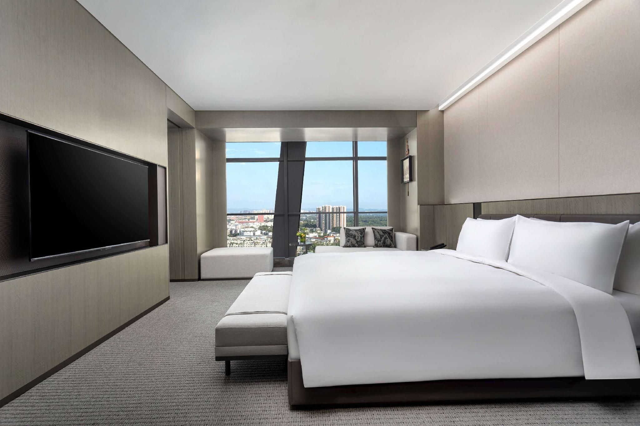 Business Suite Room