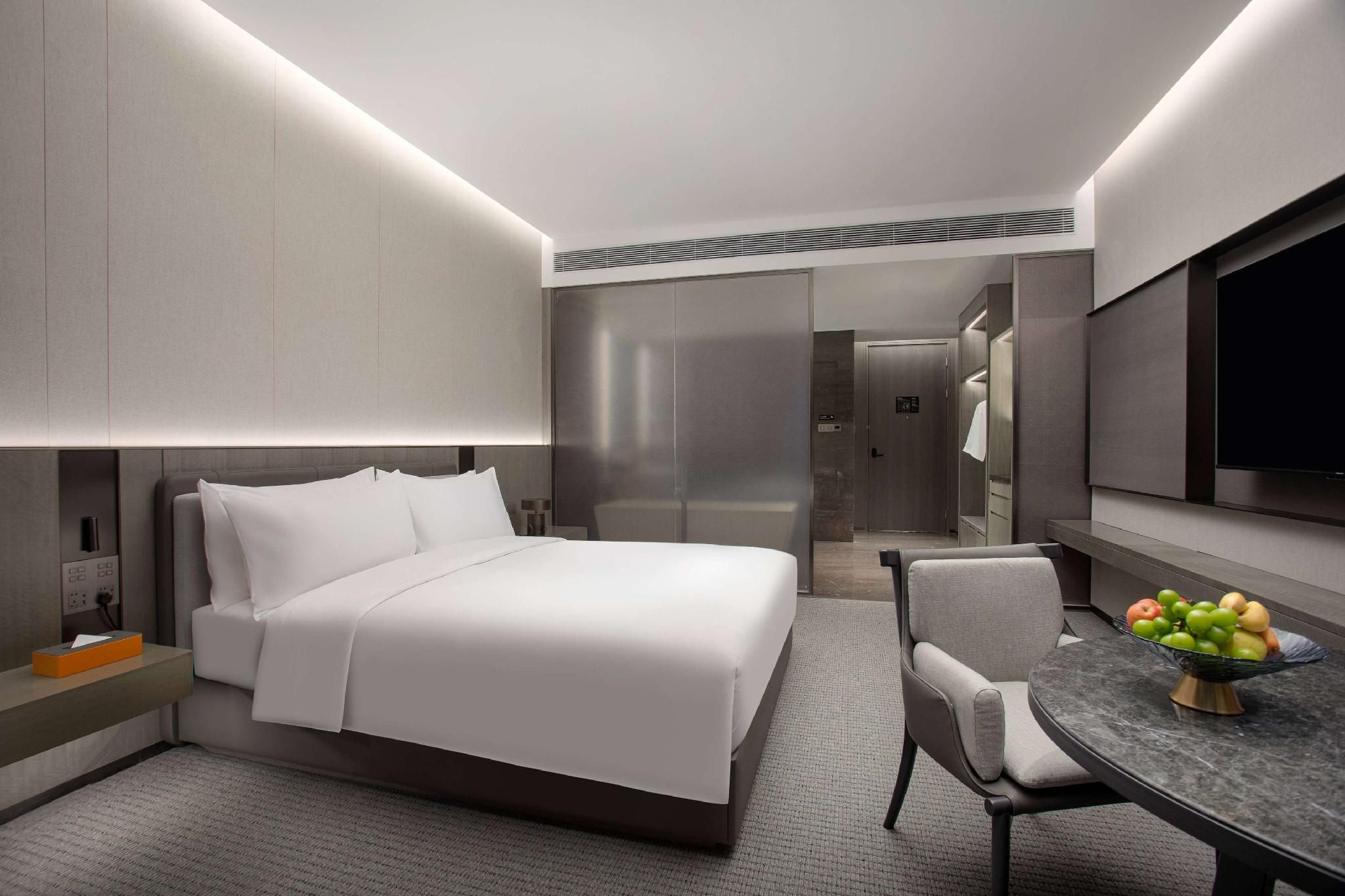 Grand King Room